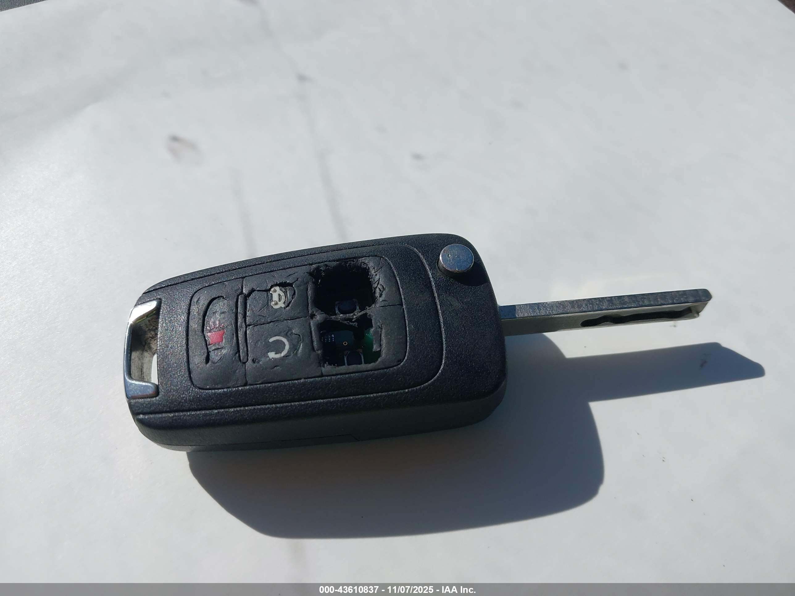 GMC TERRAIN image 11