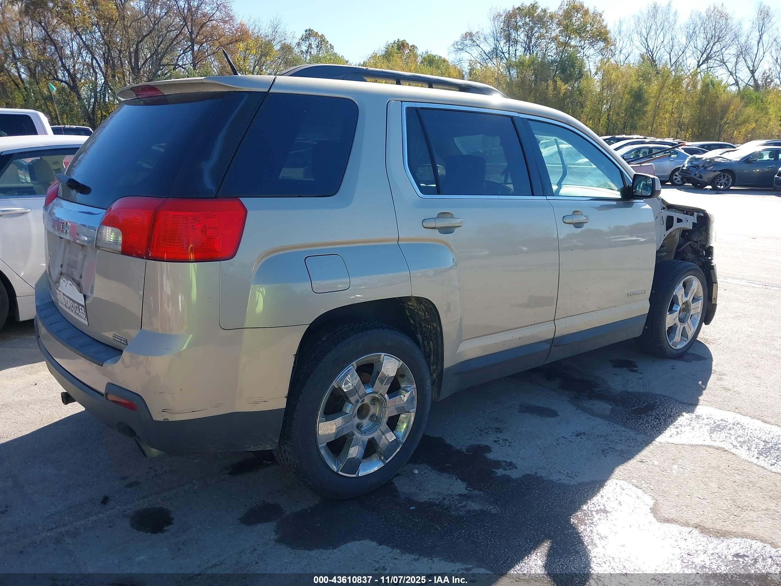 GMC TERRAIN image 4