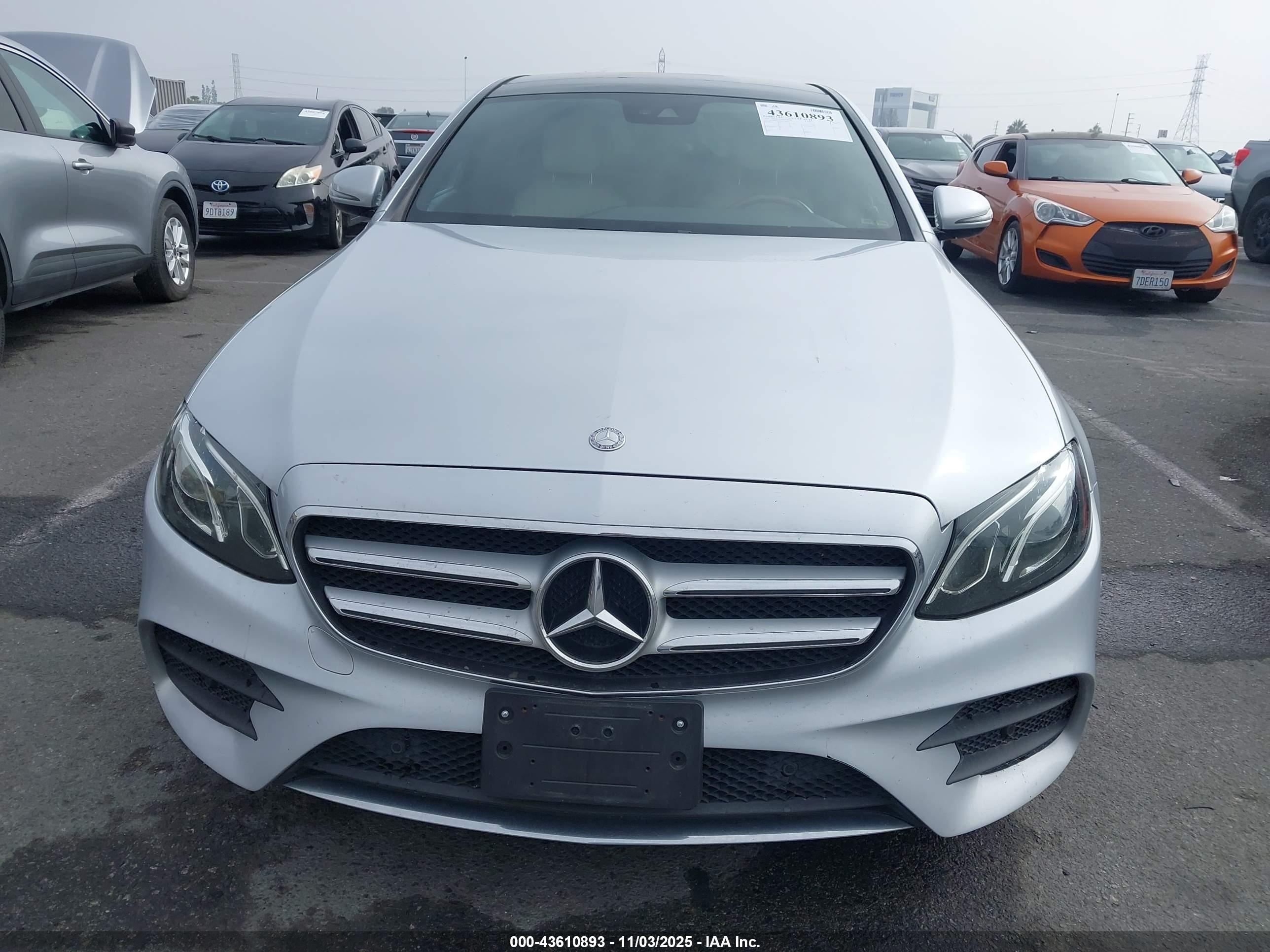 MERCEDES-BENZ E image 6