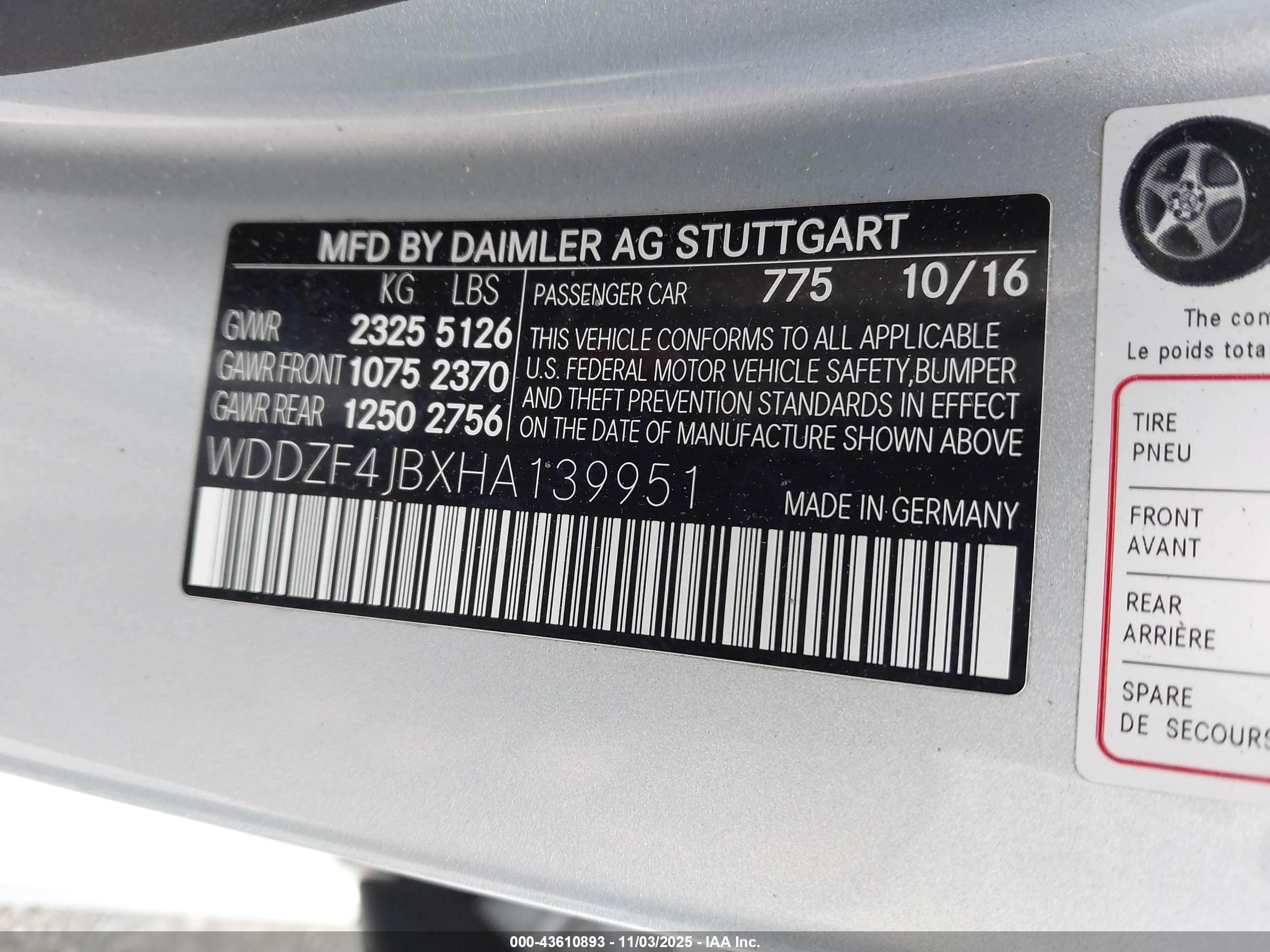 MERCEDES-BENZ E image 9