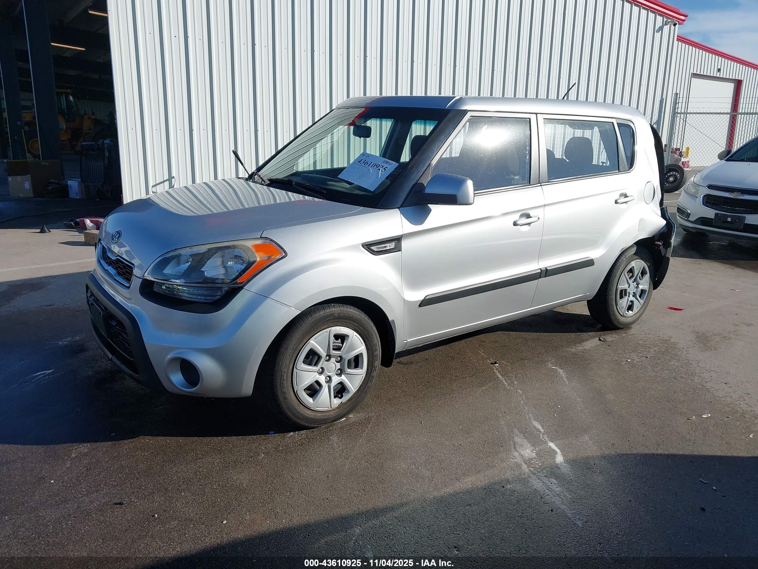 KIA SOUL image 2