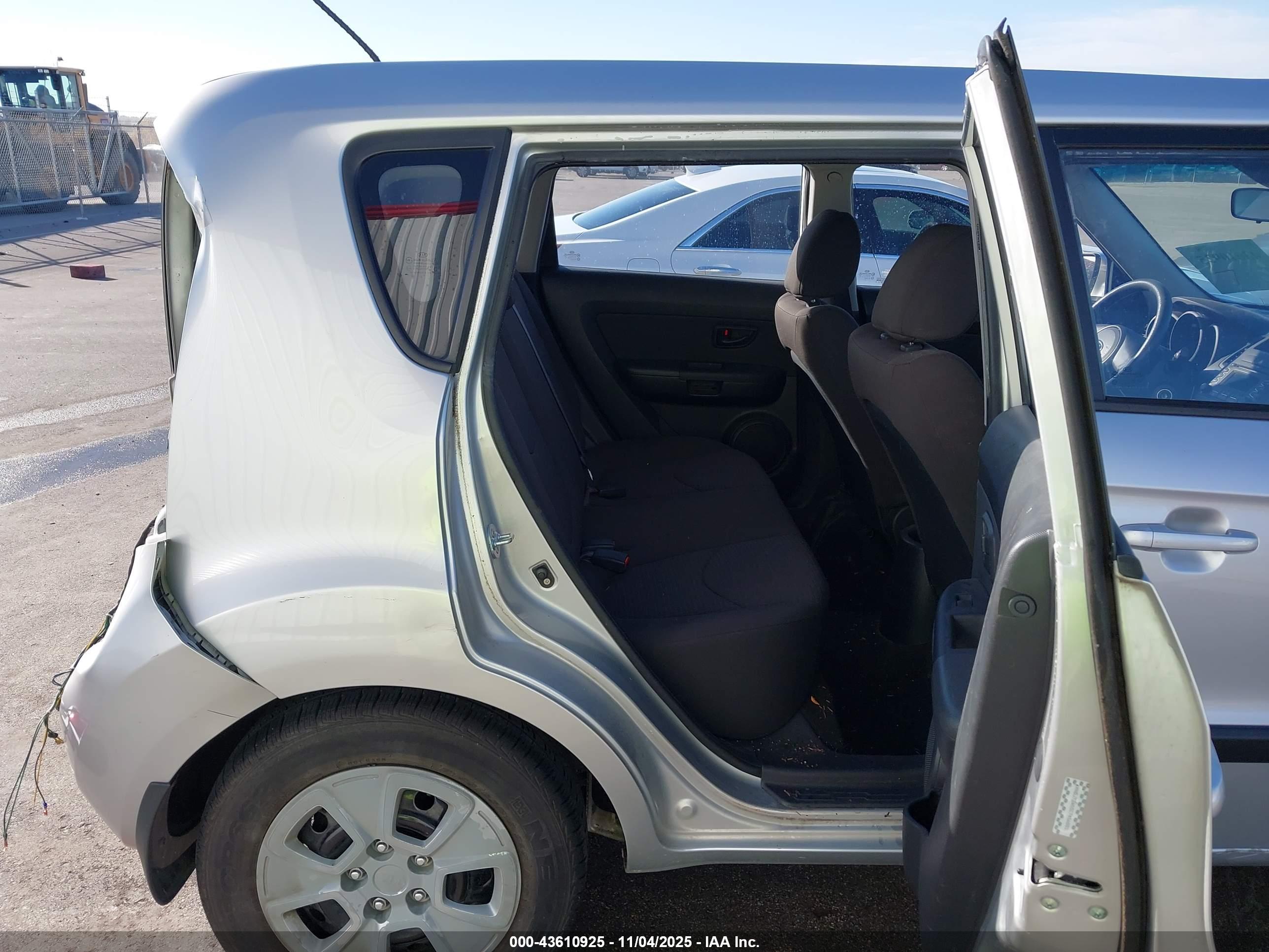 KIA SOUL image 8