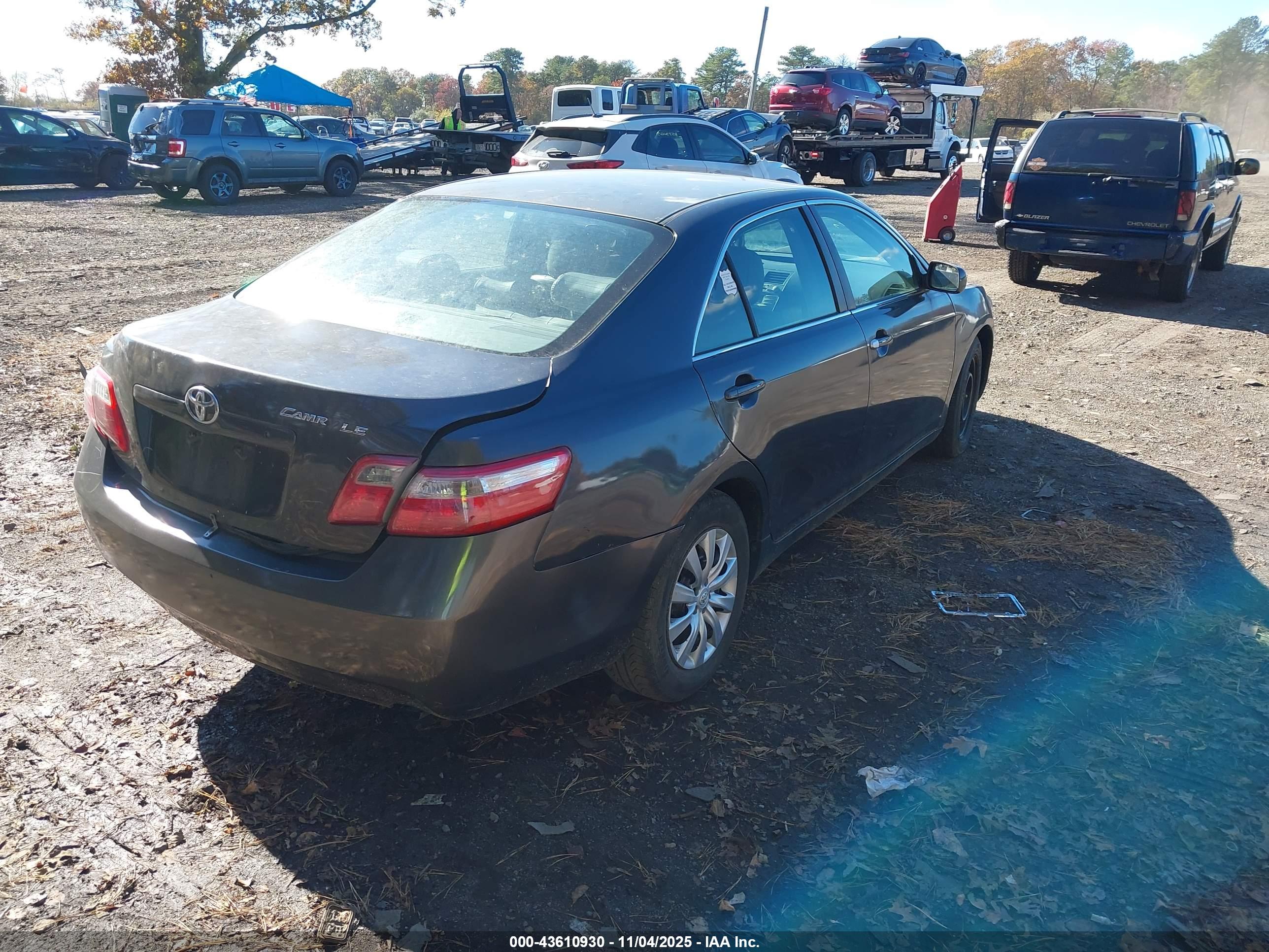 TOYOTA CAMRY image 4
