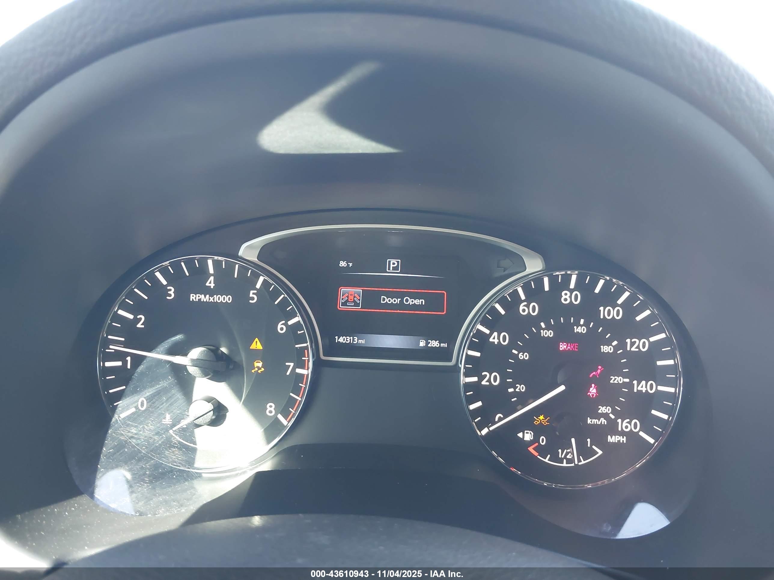 NISSAN ALTIMA image 7