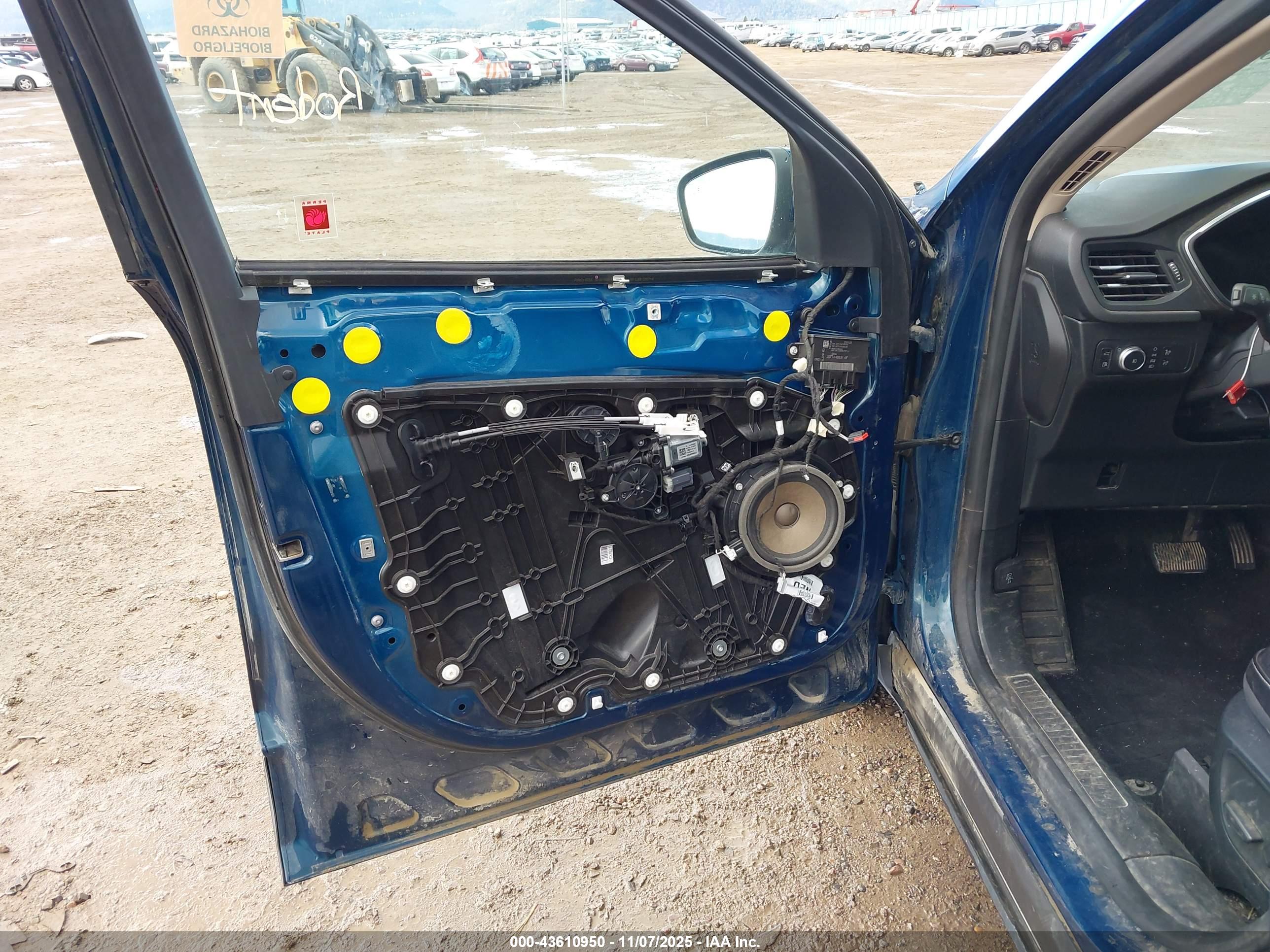 FORD ESCAPE image 6