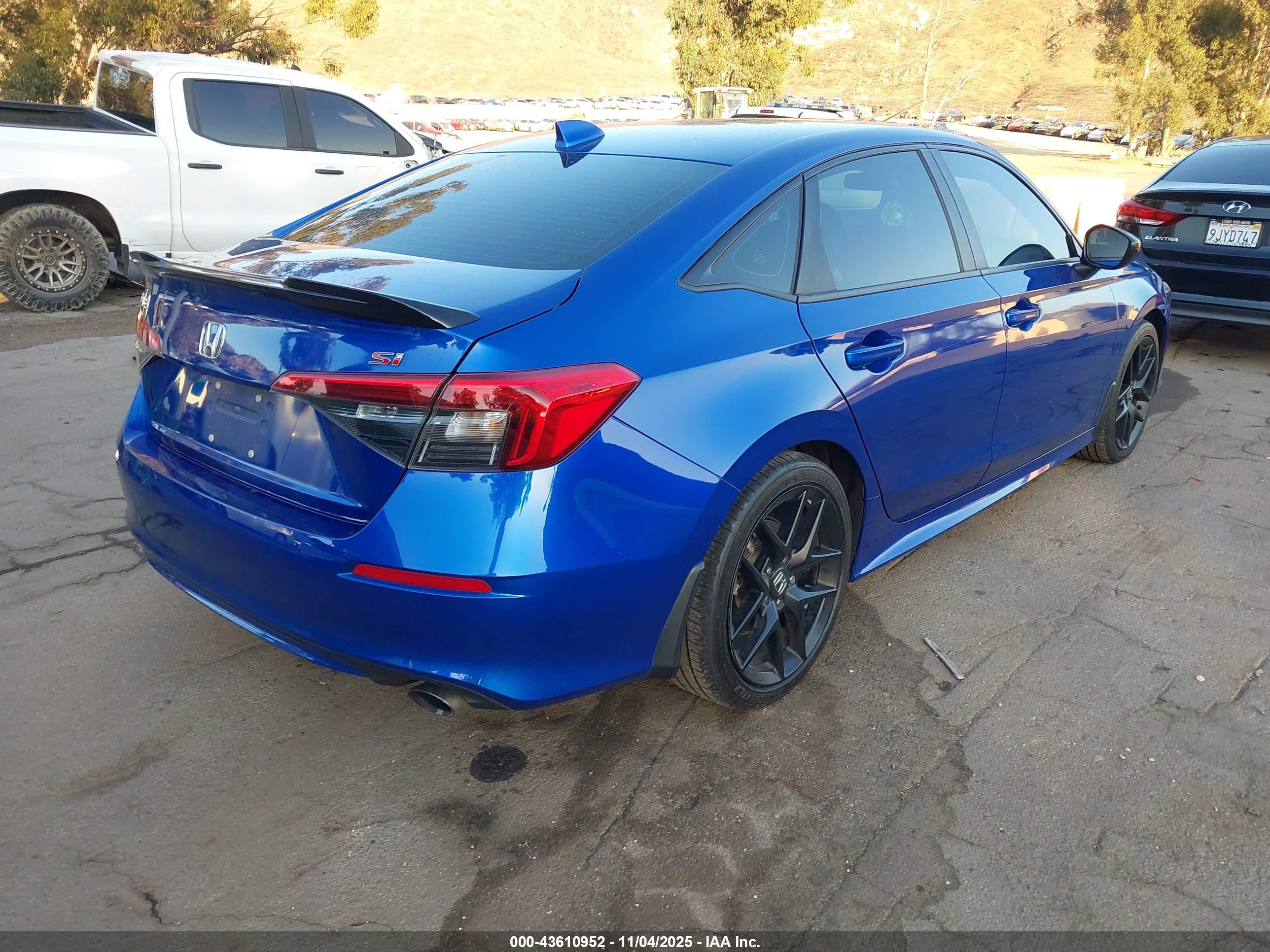 HONDA CIVIC image 4