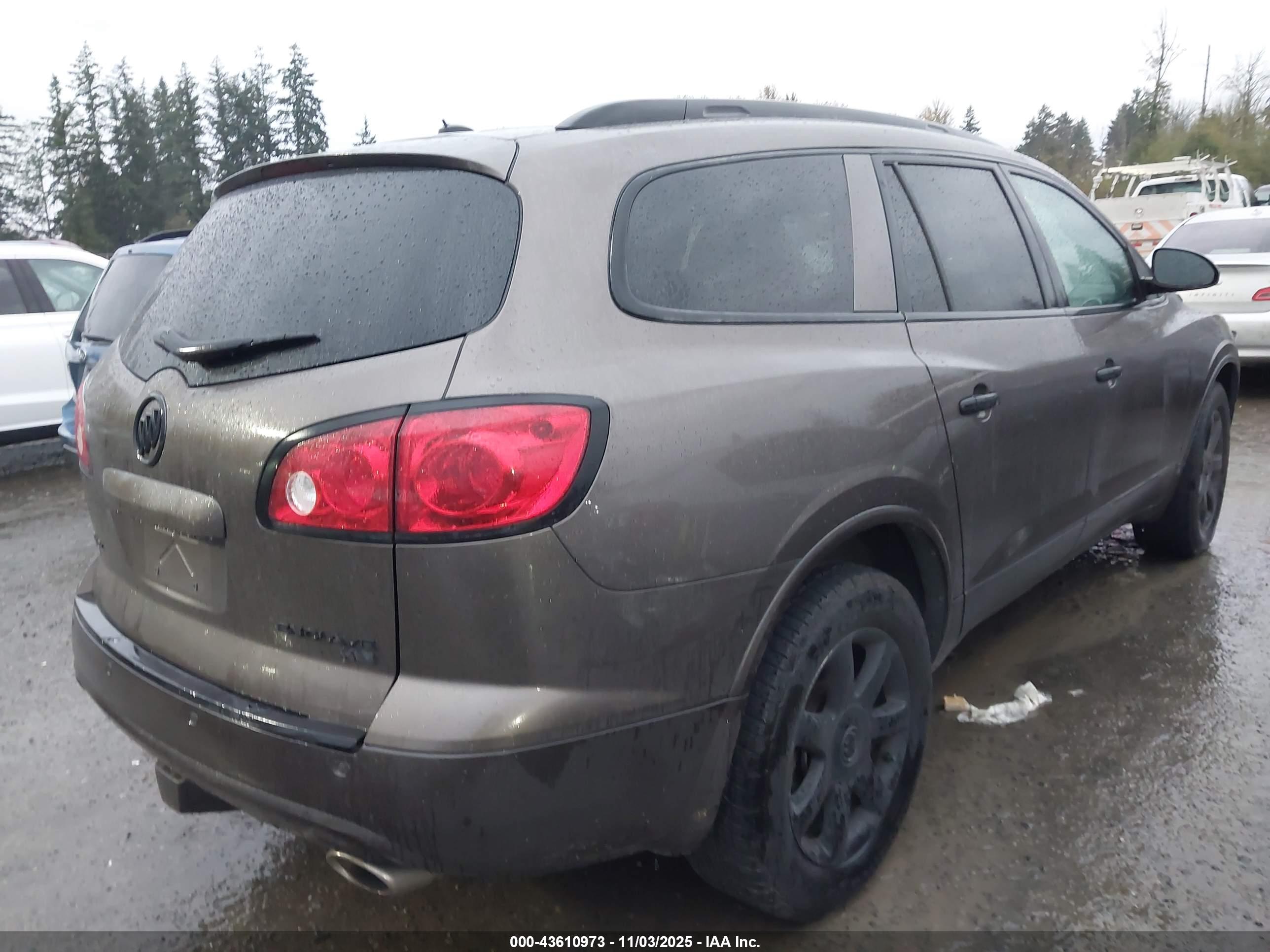 BUICK ENCLAVE image 4