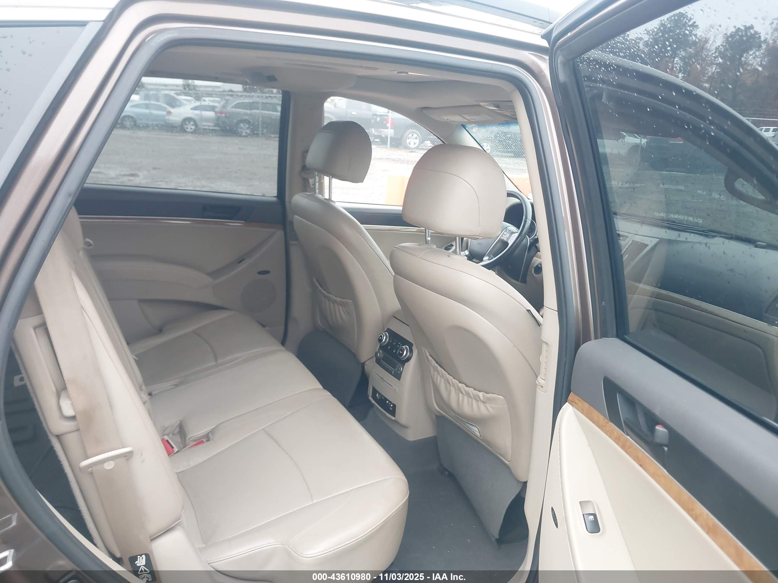 HYUNDAI VERACRUZ image 8