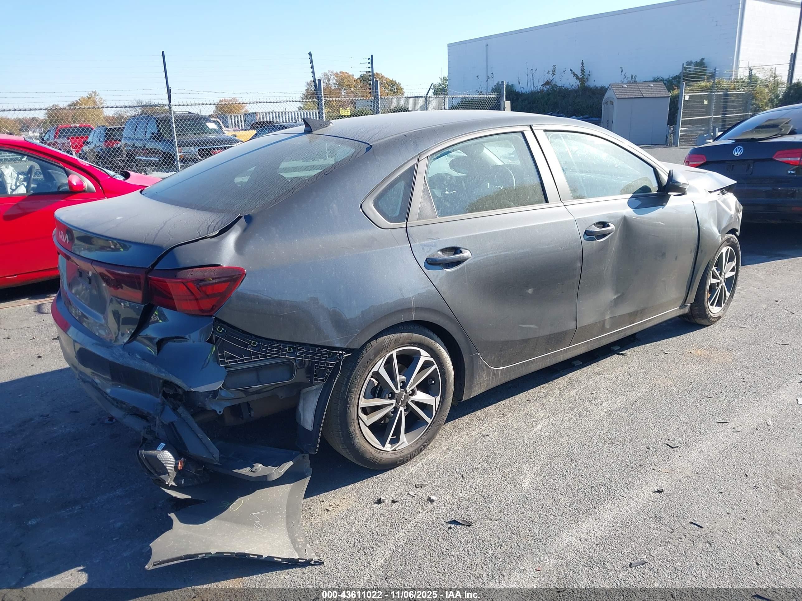 KIA FORTE image 4