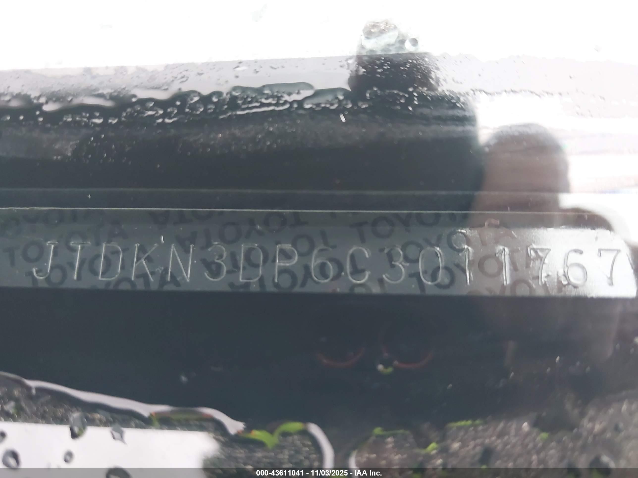 TOYOTA PRIUS image 9