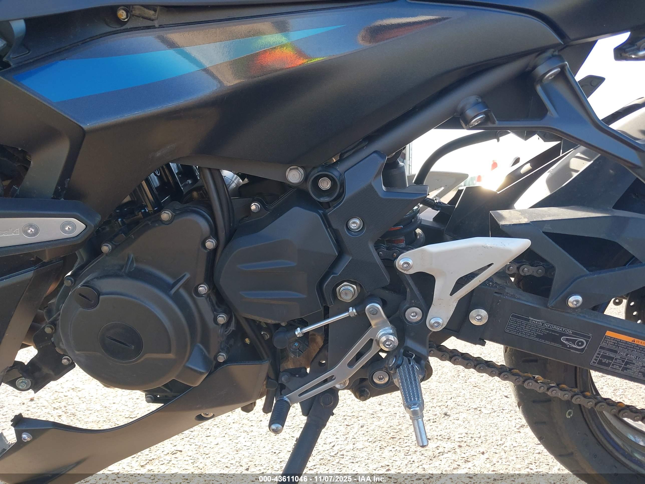 KAWASAKI EX500 image 9