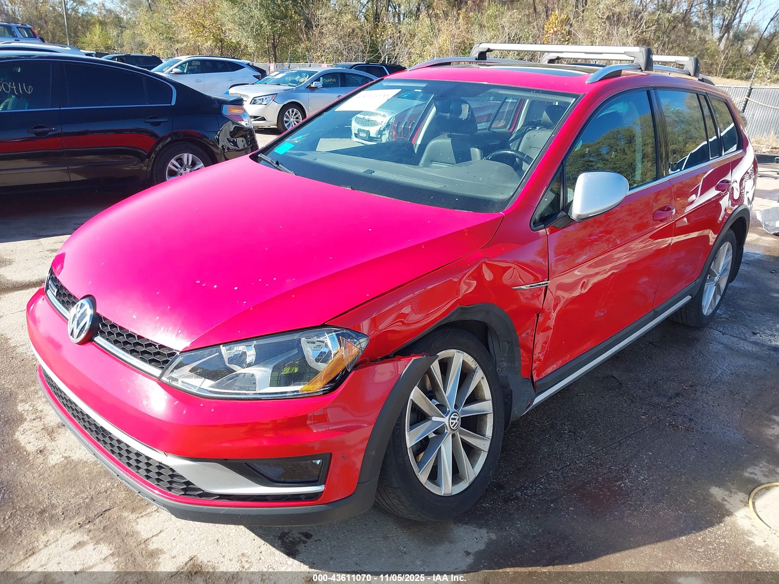 VOLKSWAGEN GOLF image 2