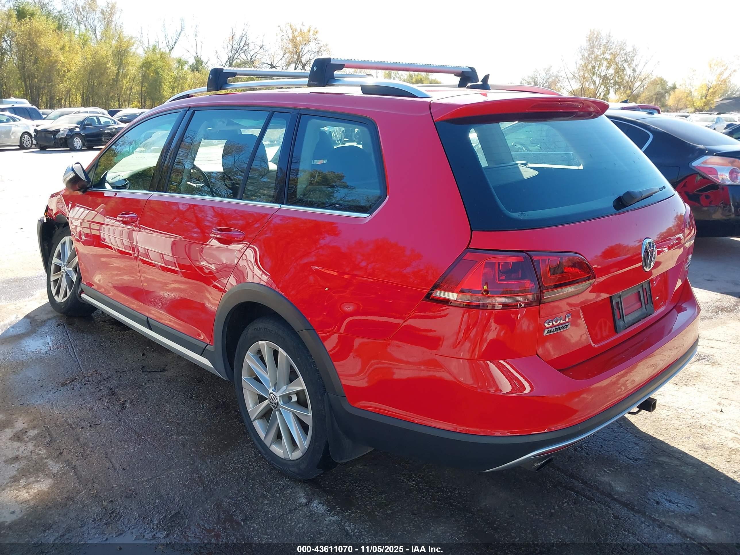 VOLKSWAGEN GOLF image 3