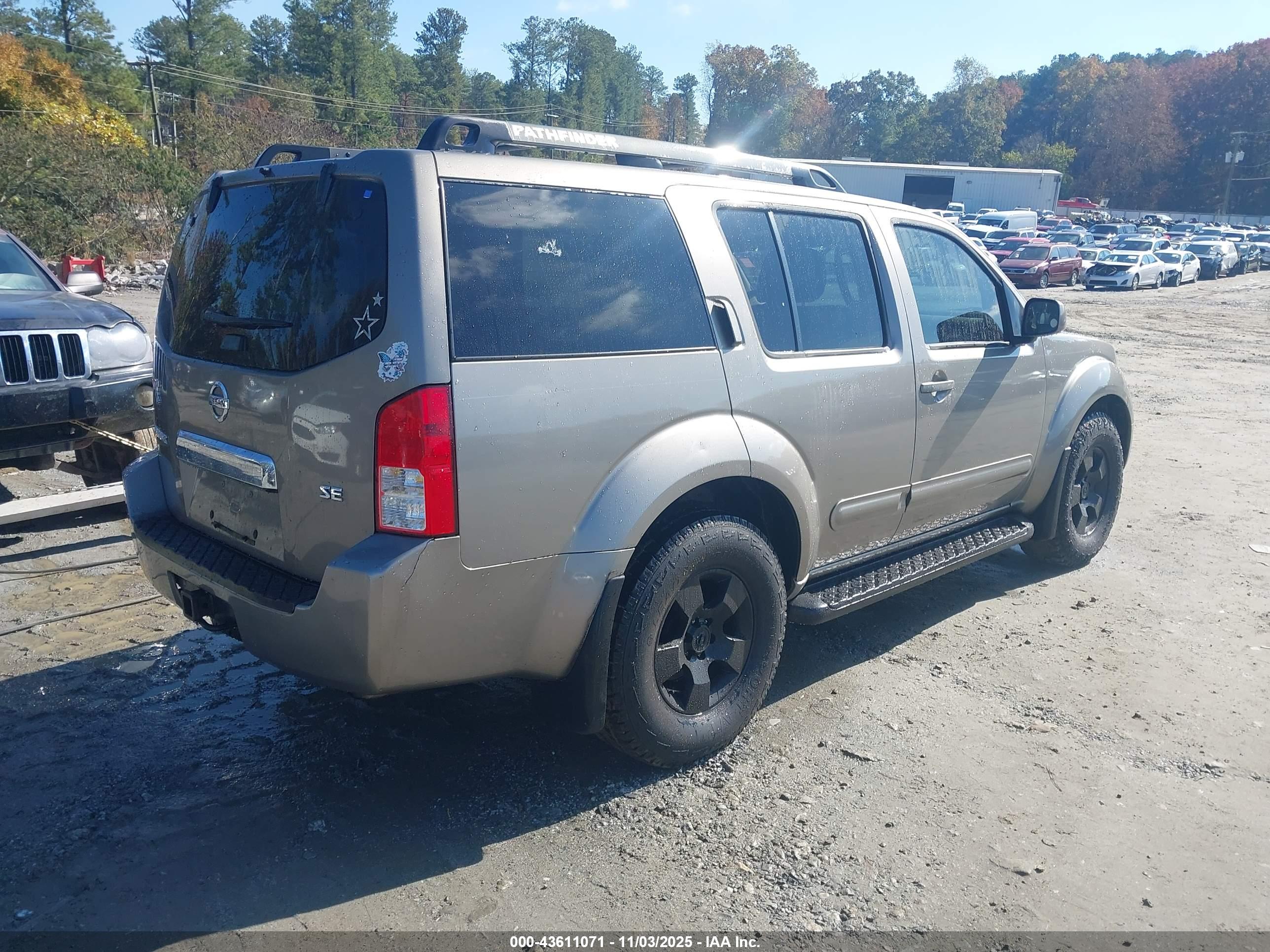 NISSAN PATHFINDER image 4