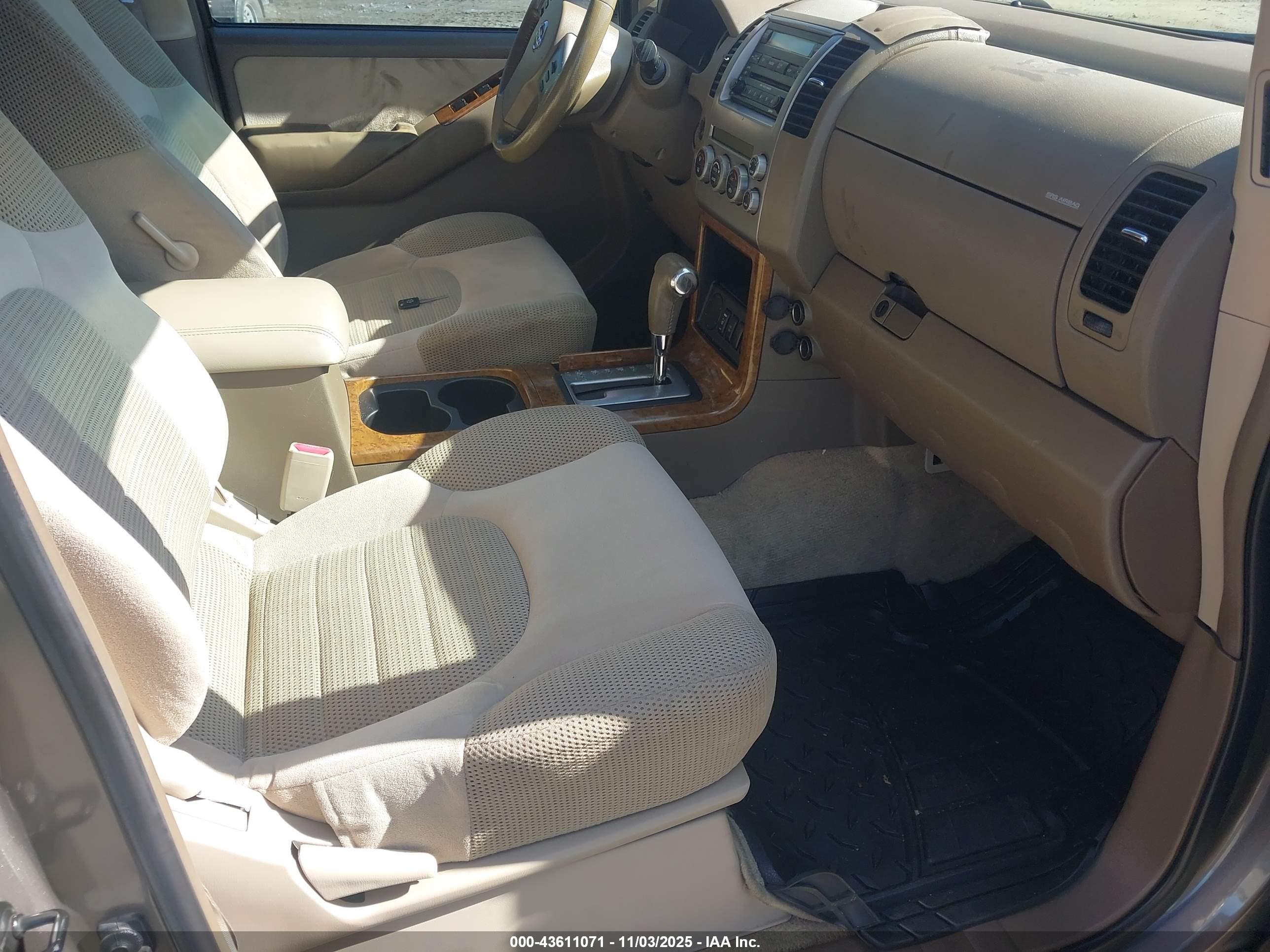 NISSAN PATHFINDER image 5