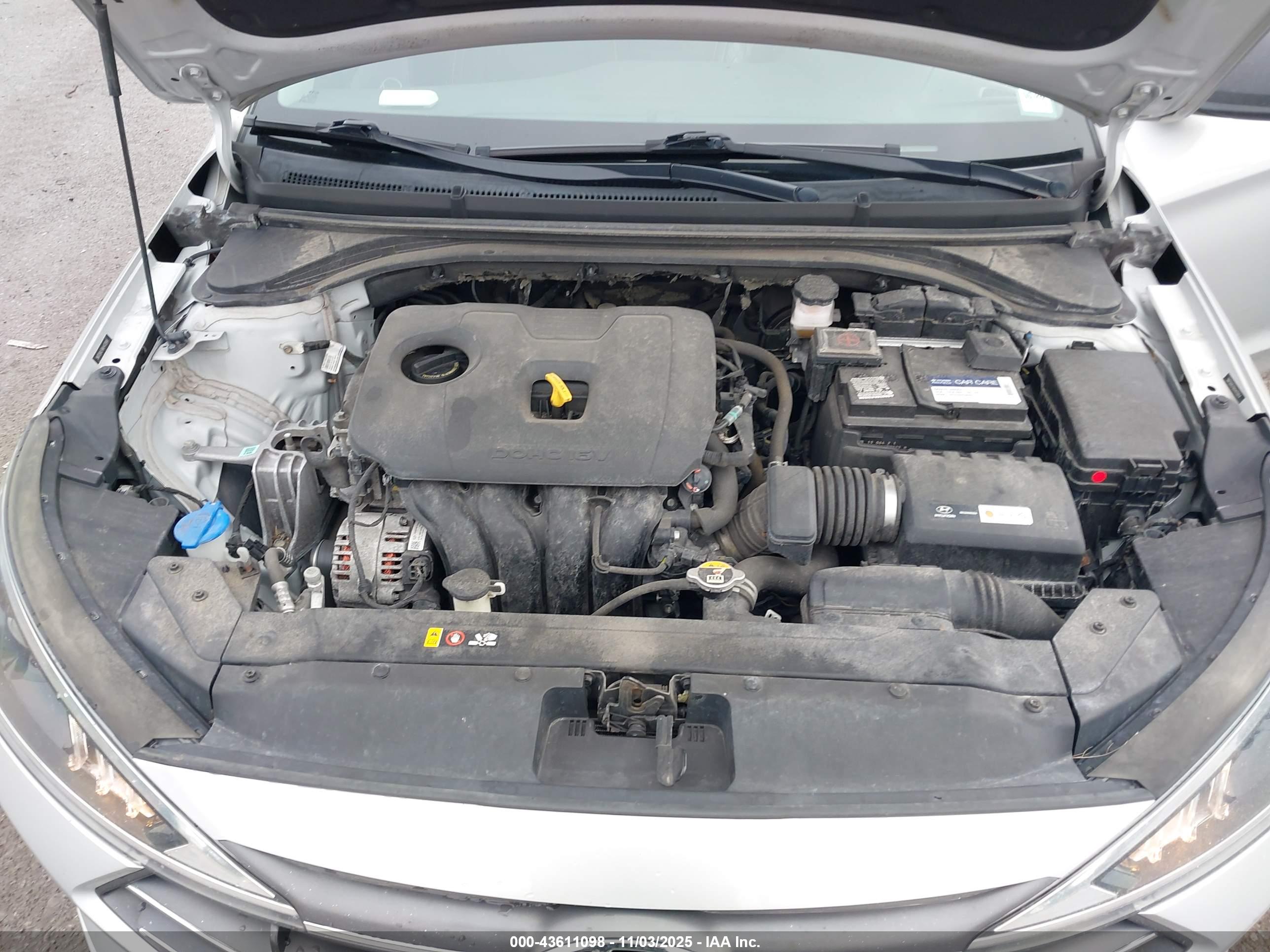 HYUNDAI ELANTRA image 10