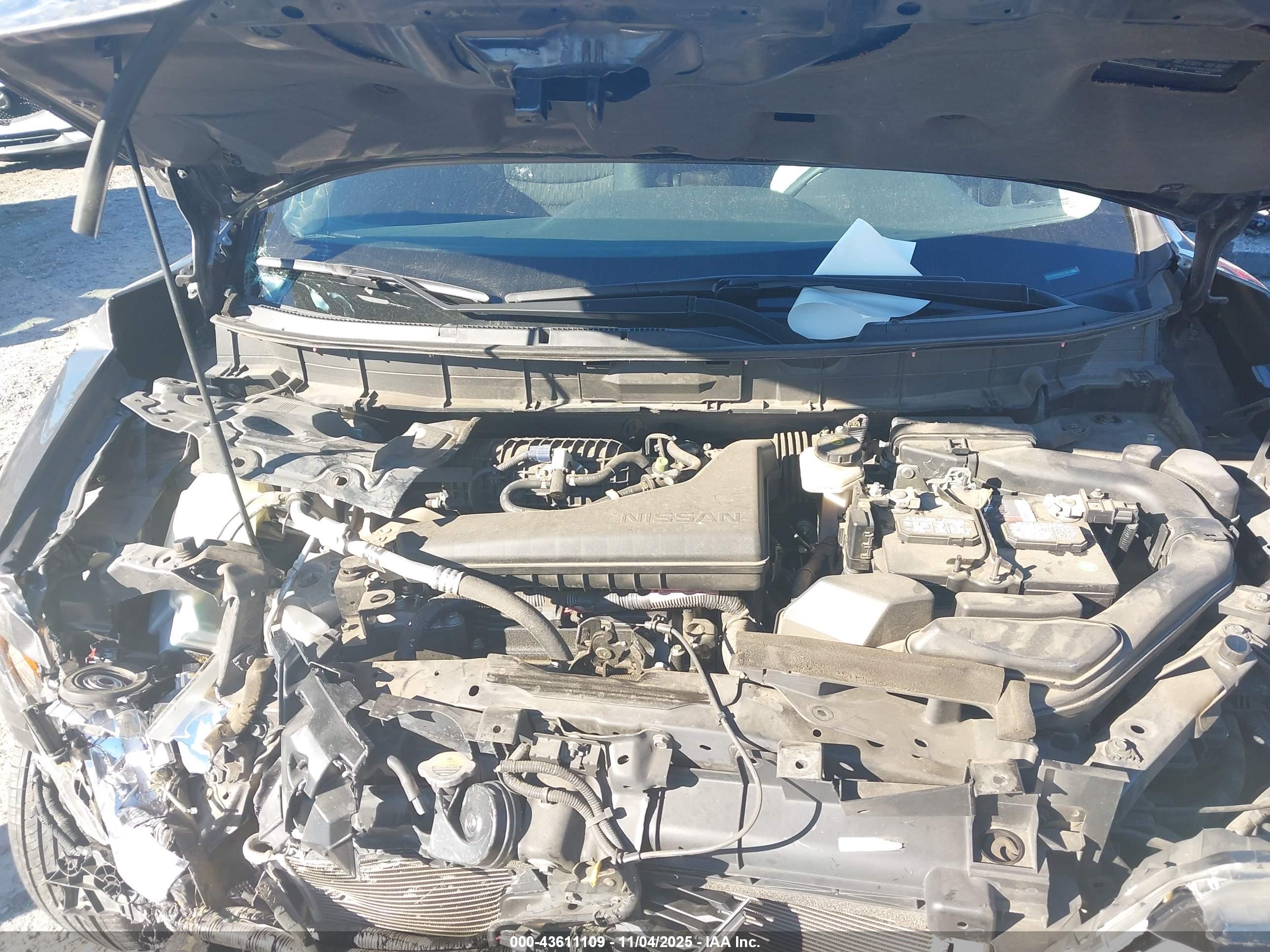 NISSAN ROGUE image 10