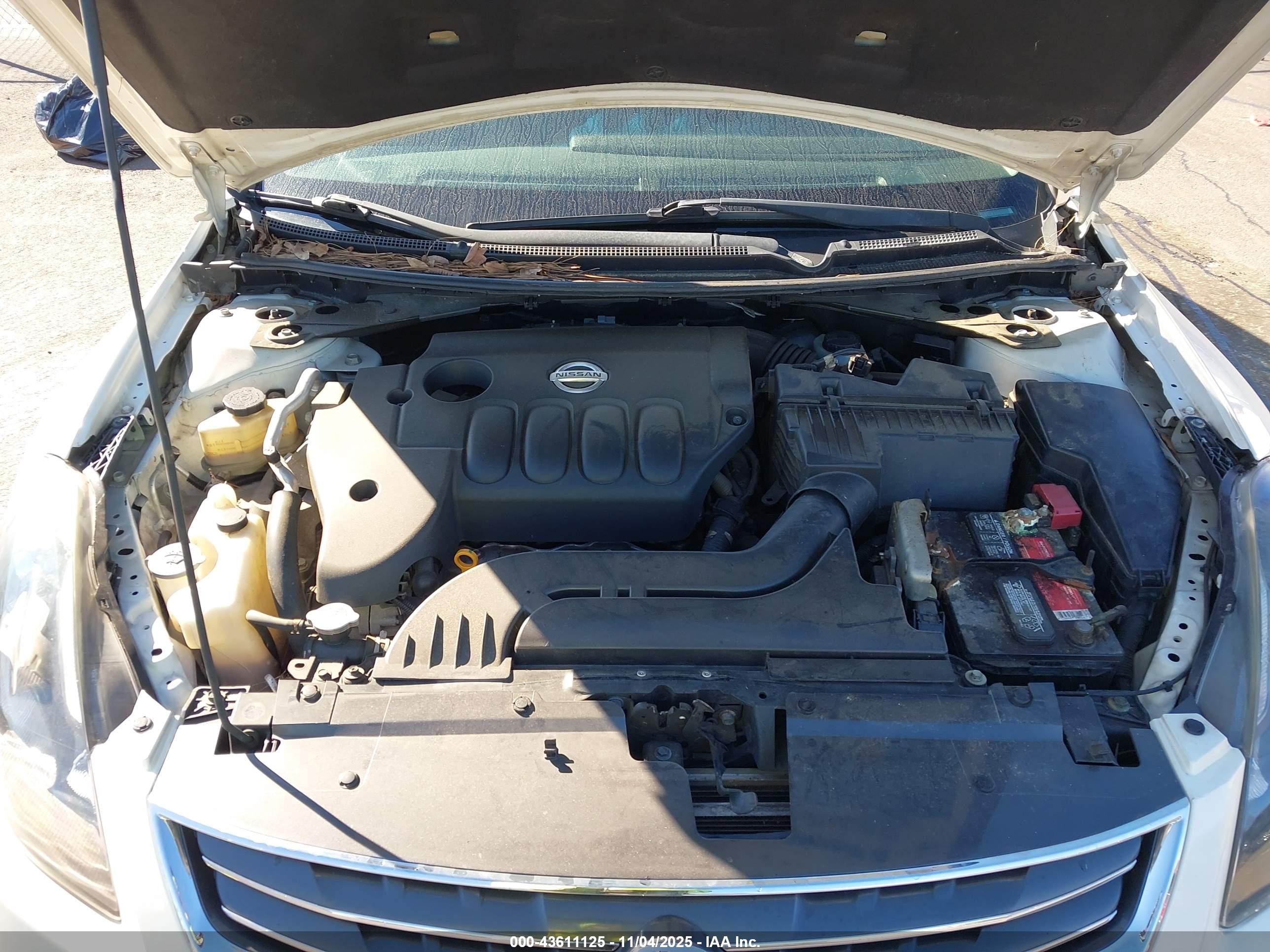 NISSAN ALTIMA image 10