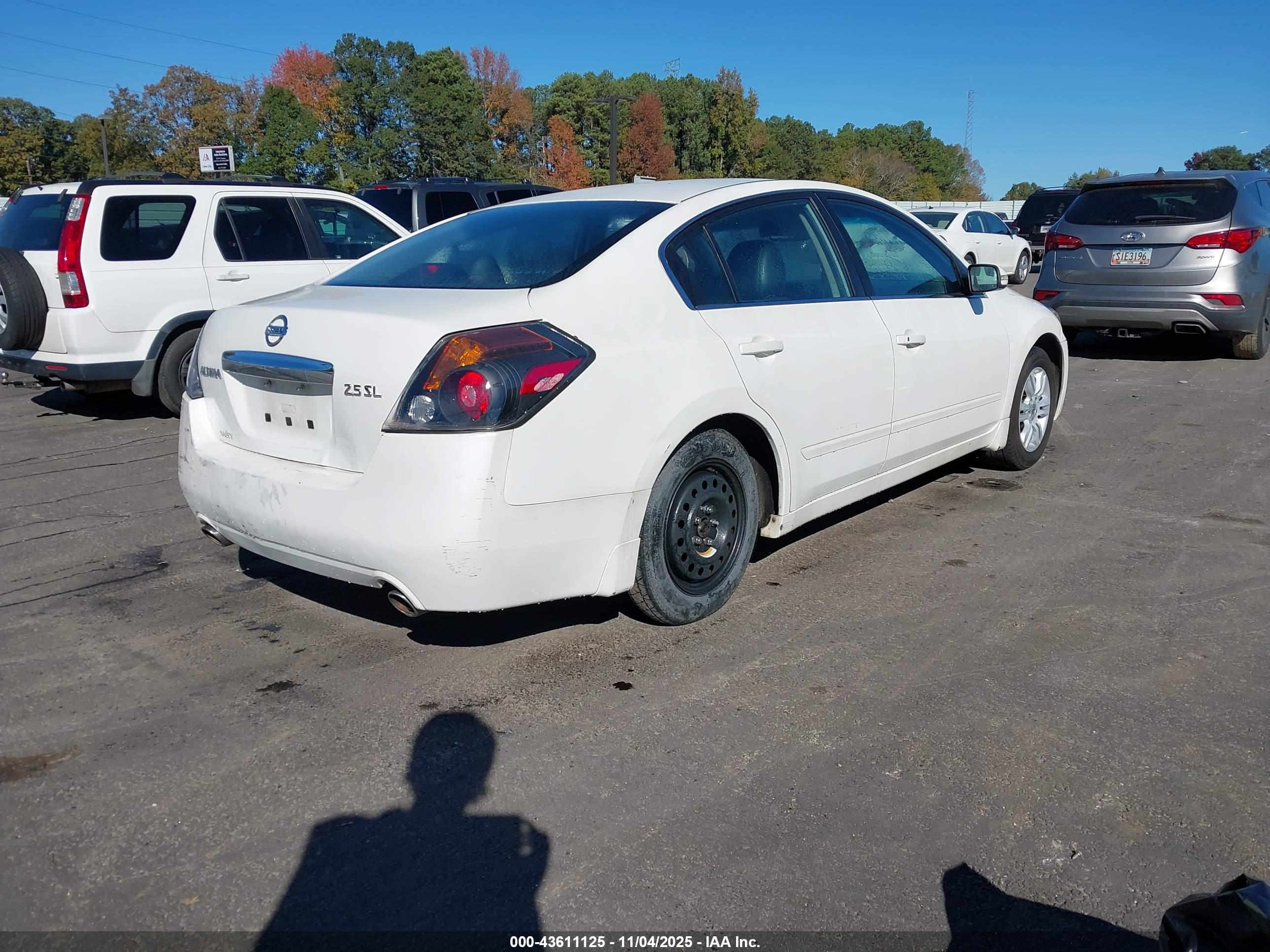 NISSAN ALTIMA image 4