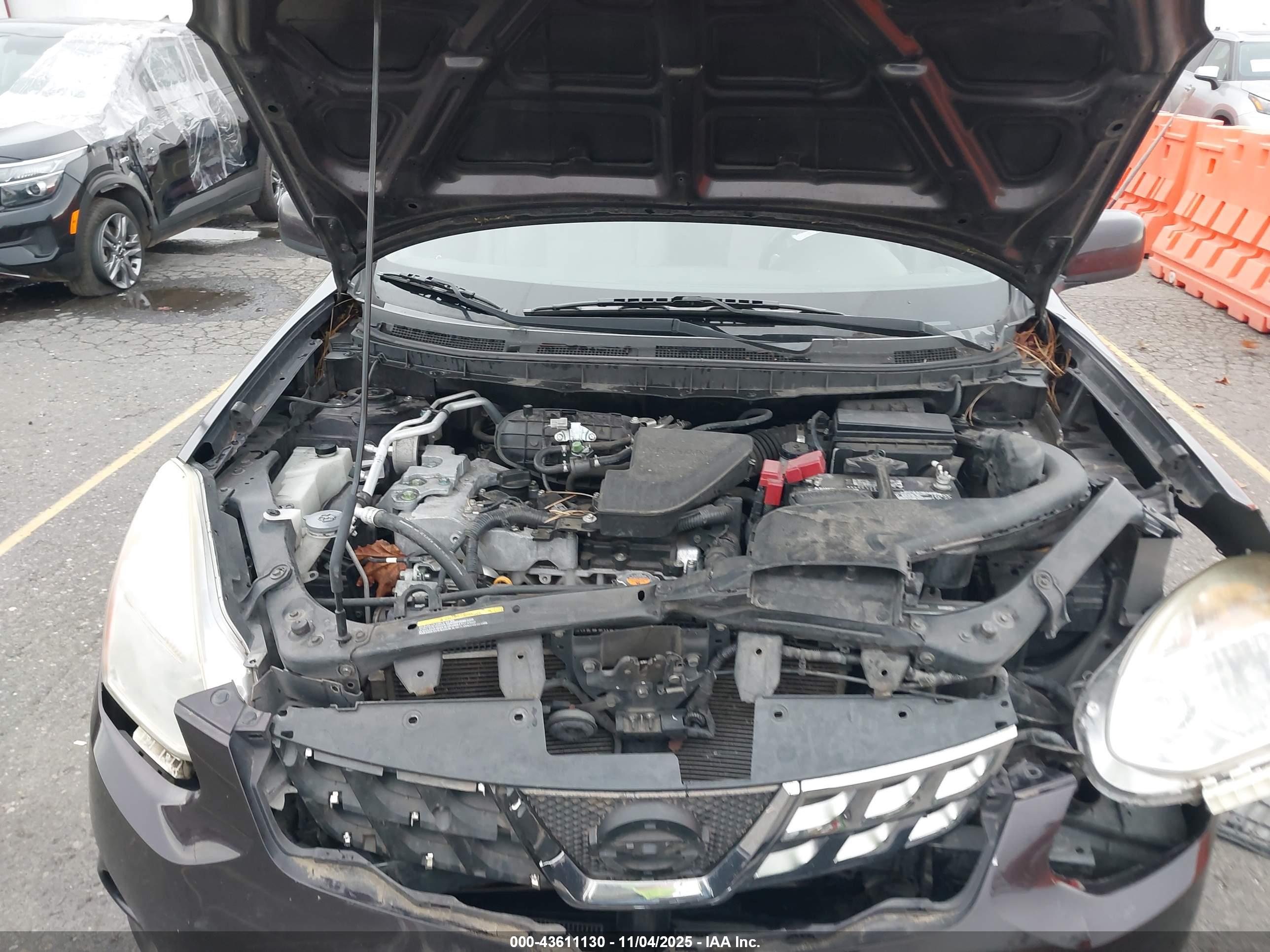 NISSAN ROGUE image 10