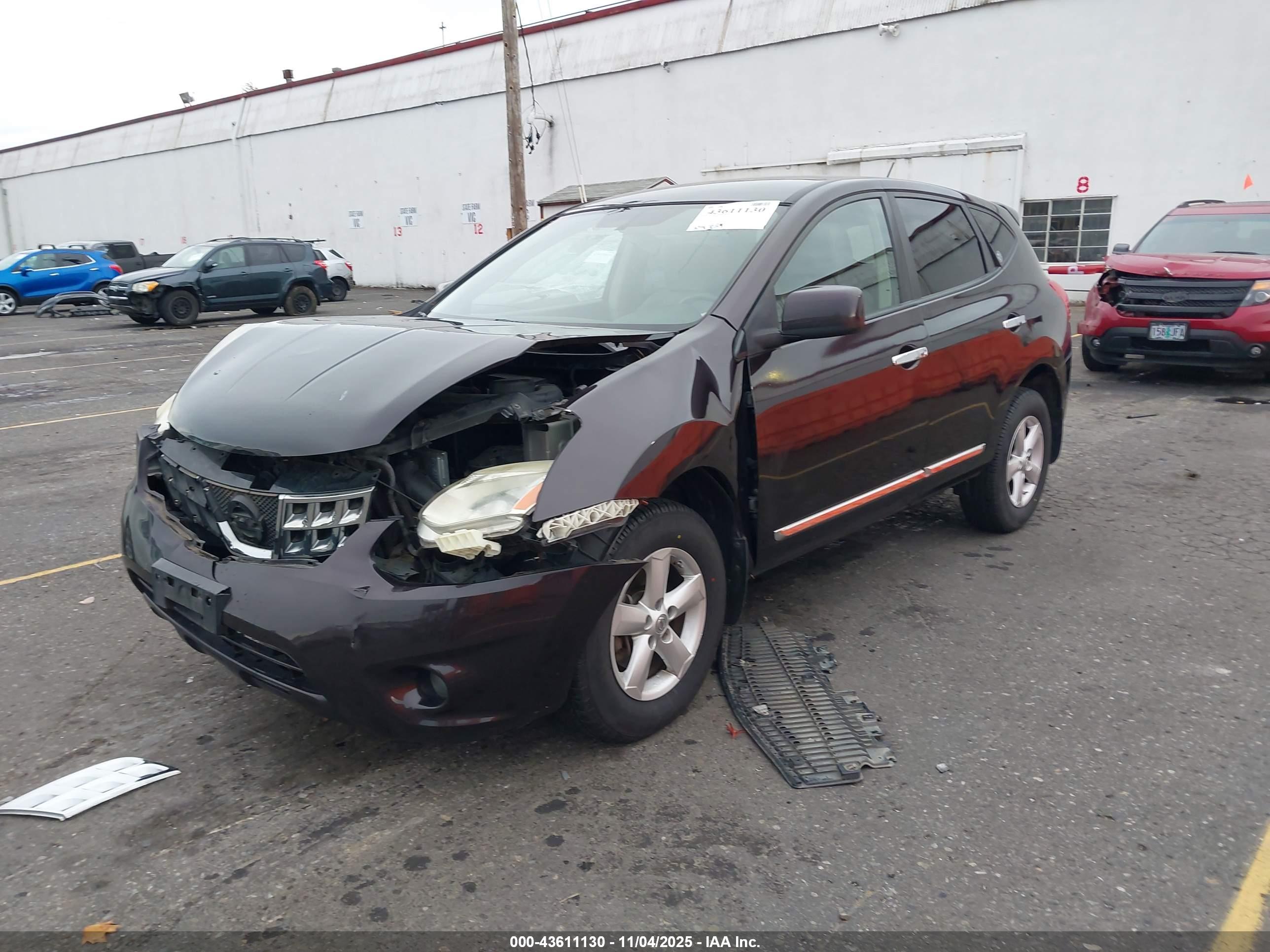 NISSAN ROGUE image 2