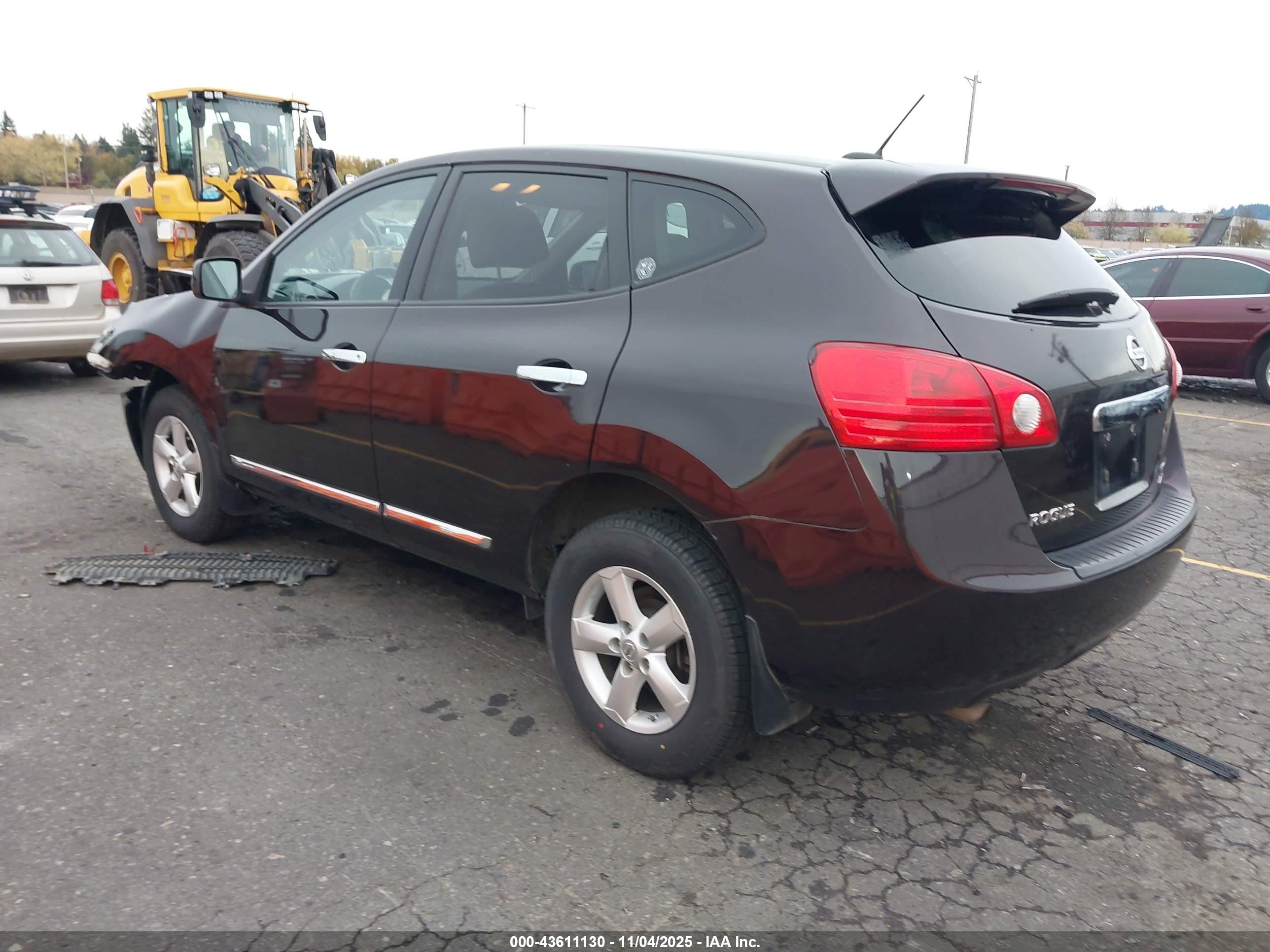 NISSAN ROGUE image 3