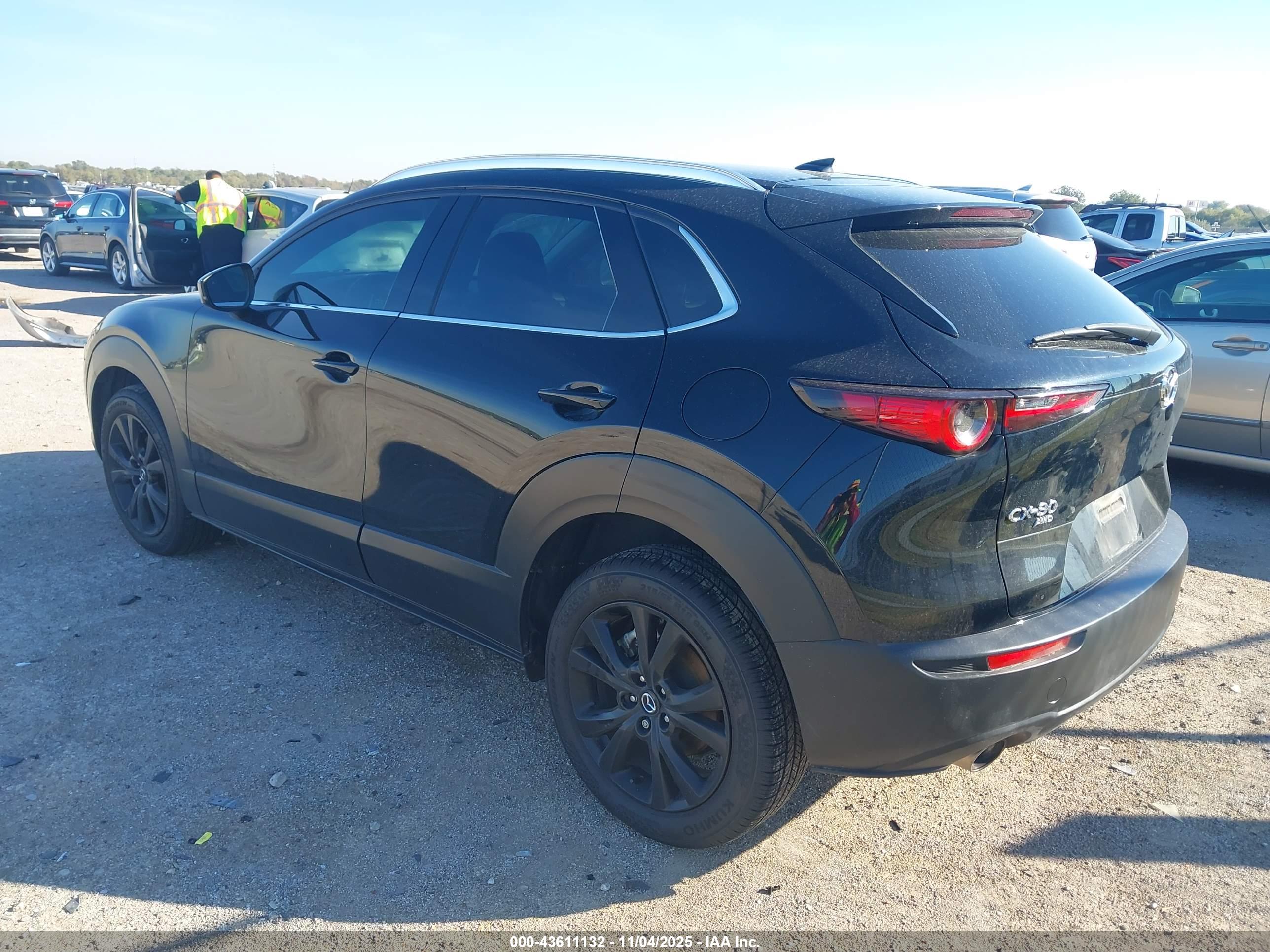 MAZDA CX-30 image 3