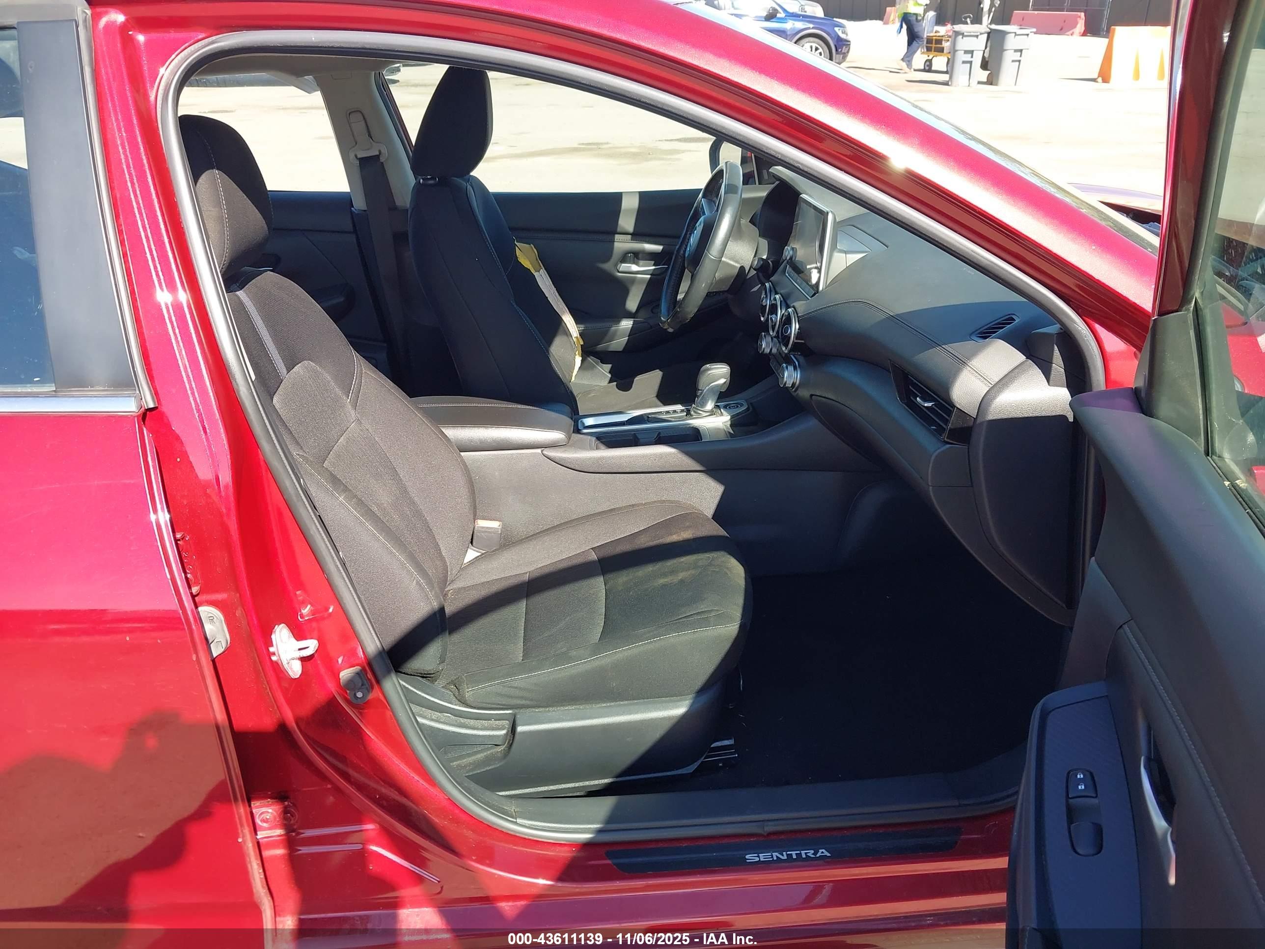 NISSAN SENTRA image 5