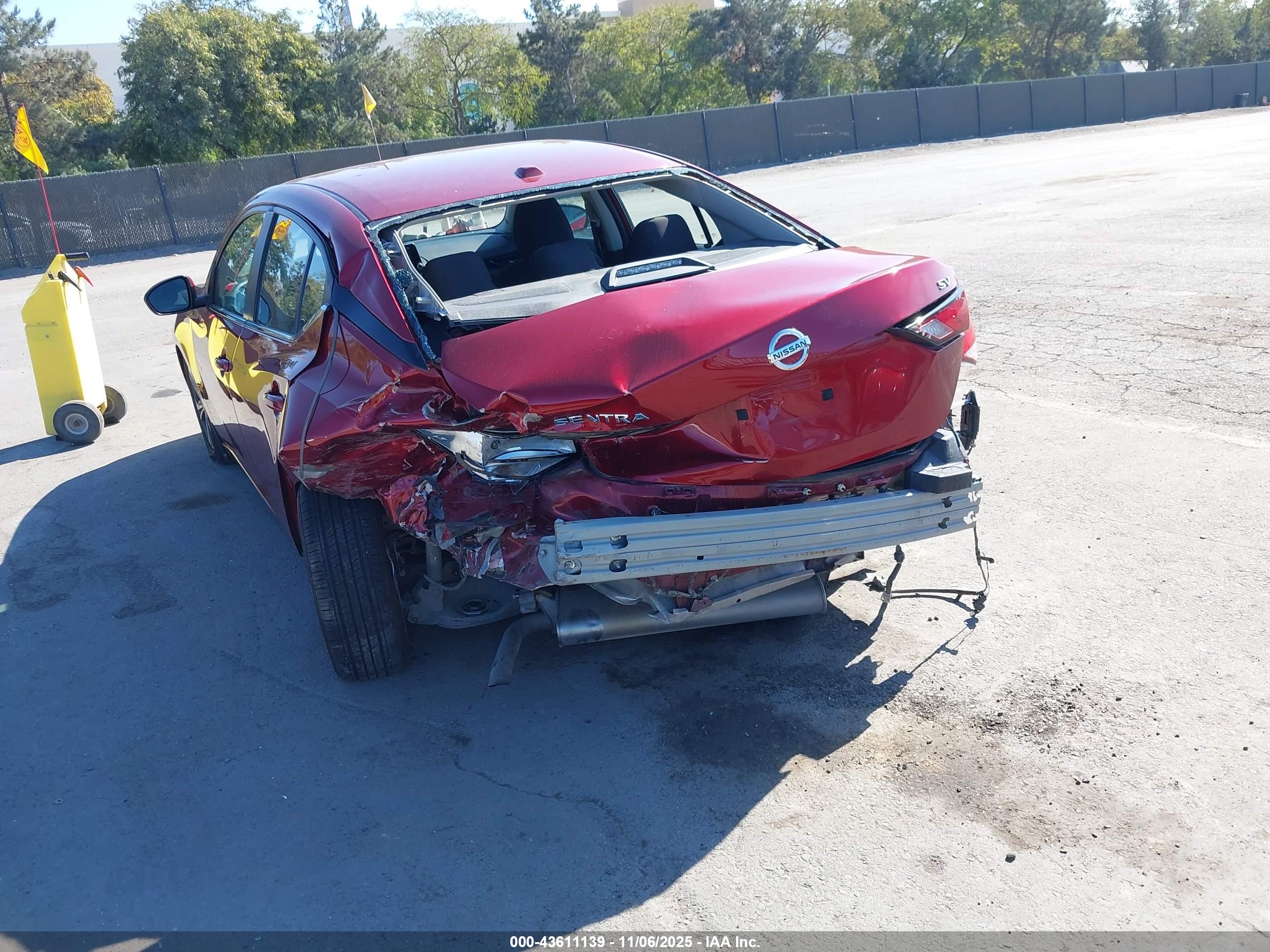NISSAN SENTRA image 6