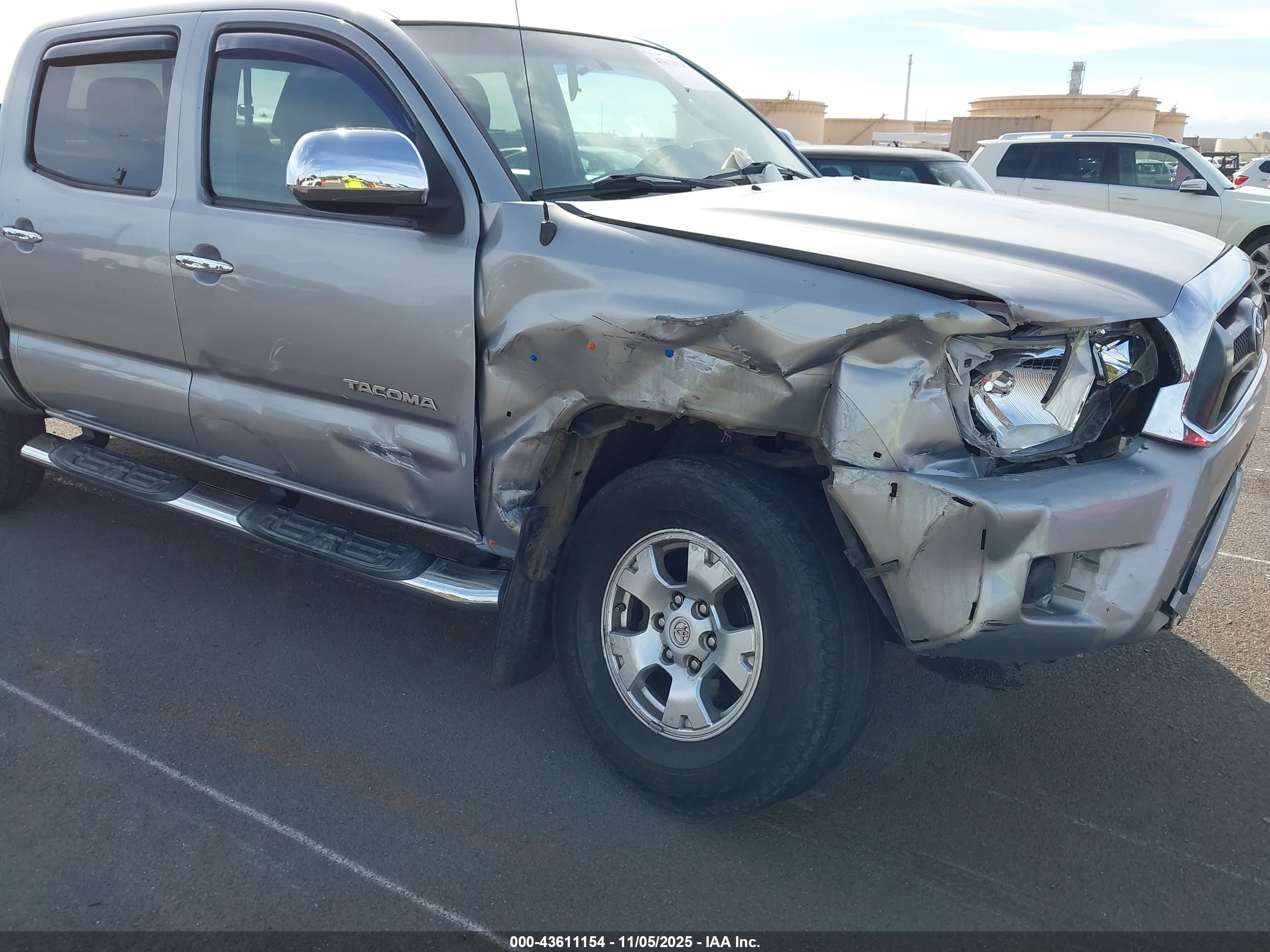 TOYOTA TACOMA image 6