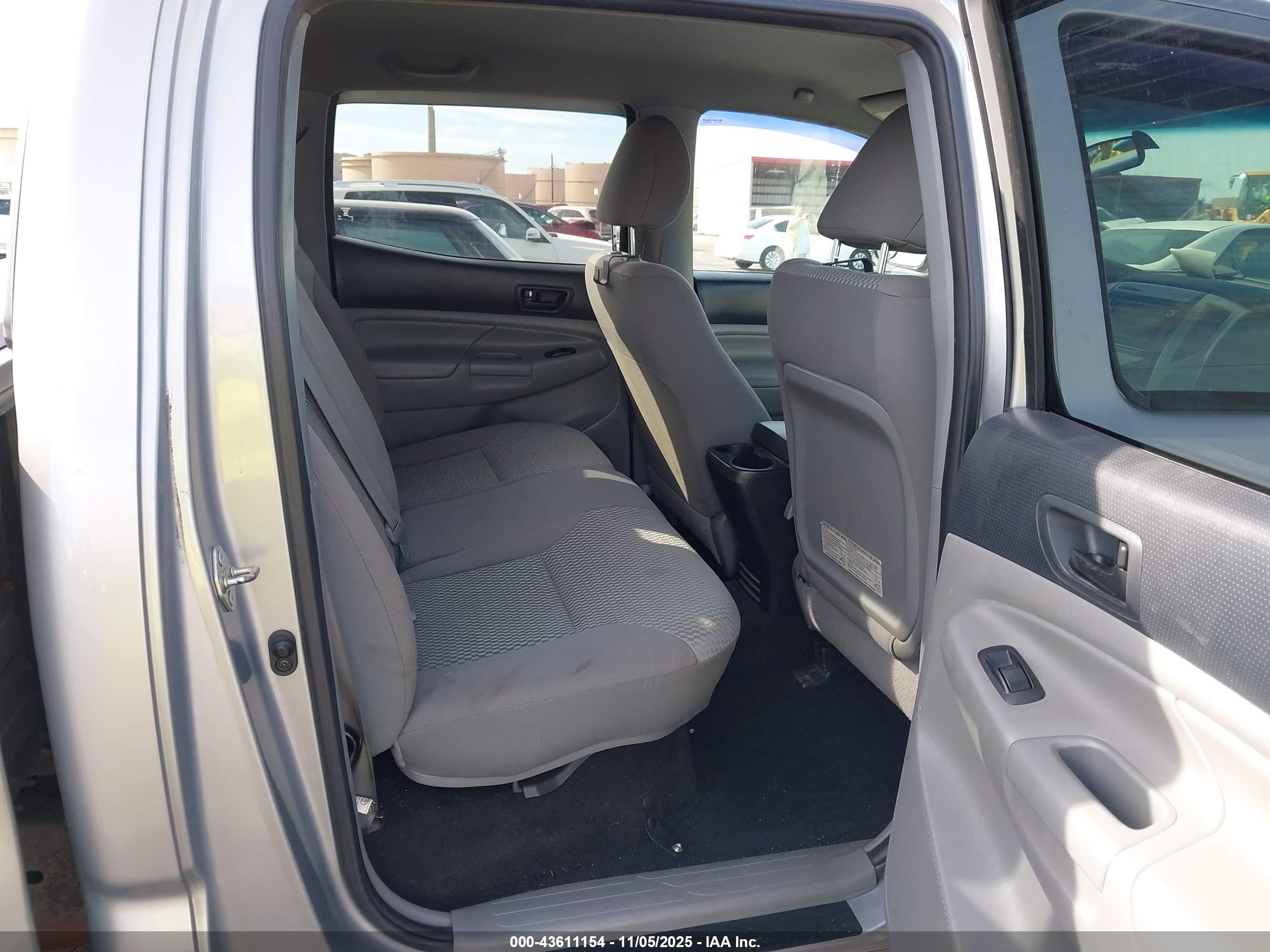 TOYOTA TACOMA image 8