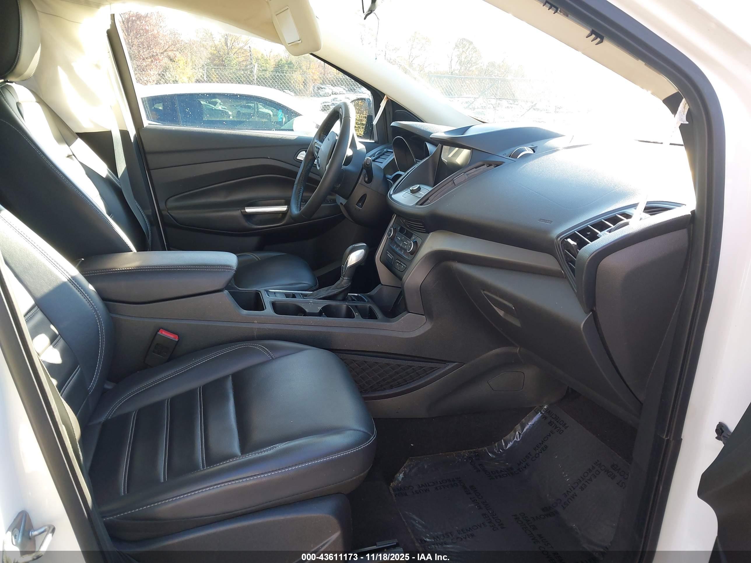 FORD ESCAPE image 5