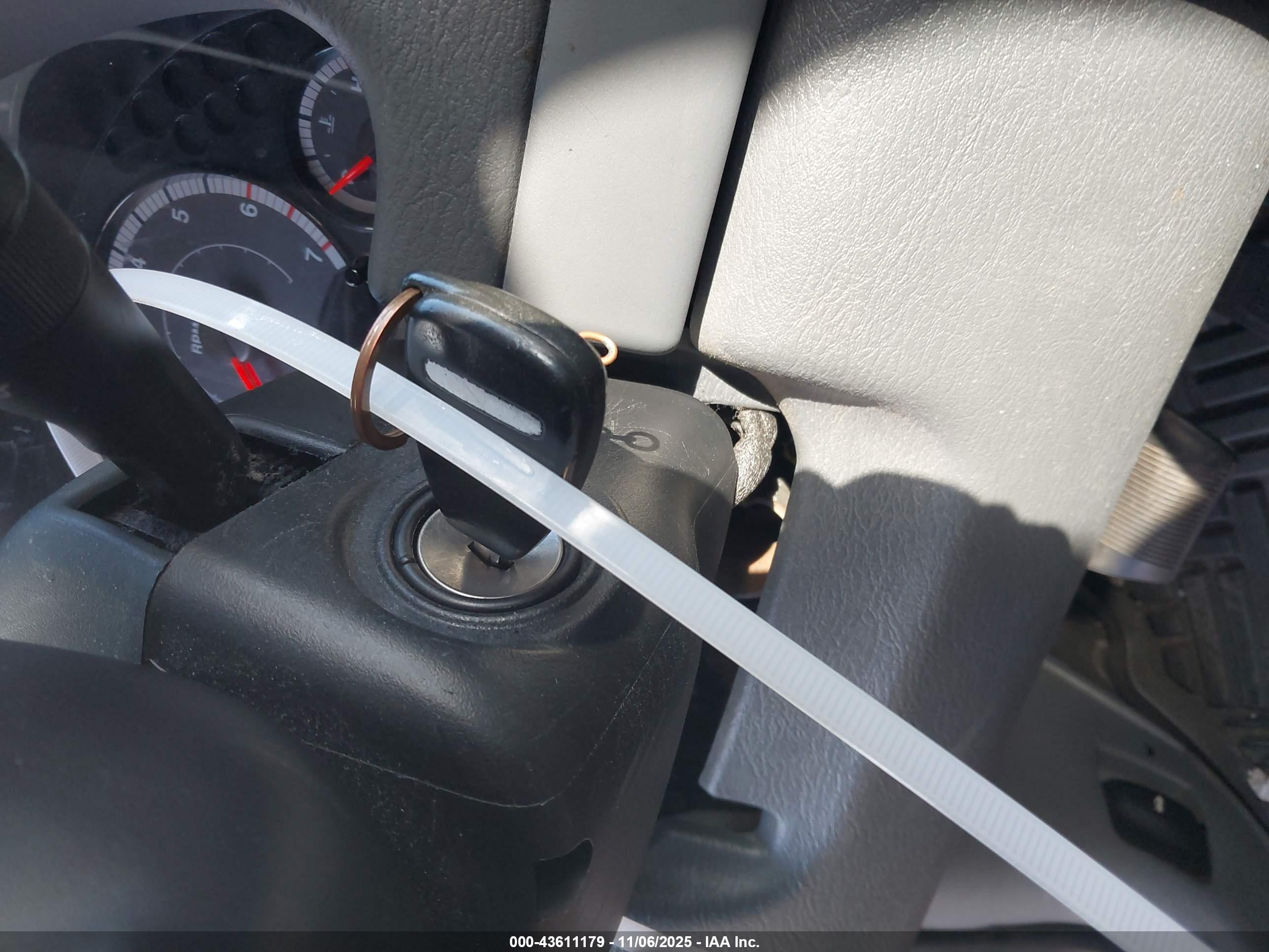 JEEP LIBERTY image 11
