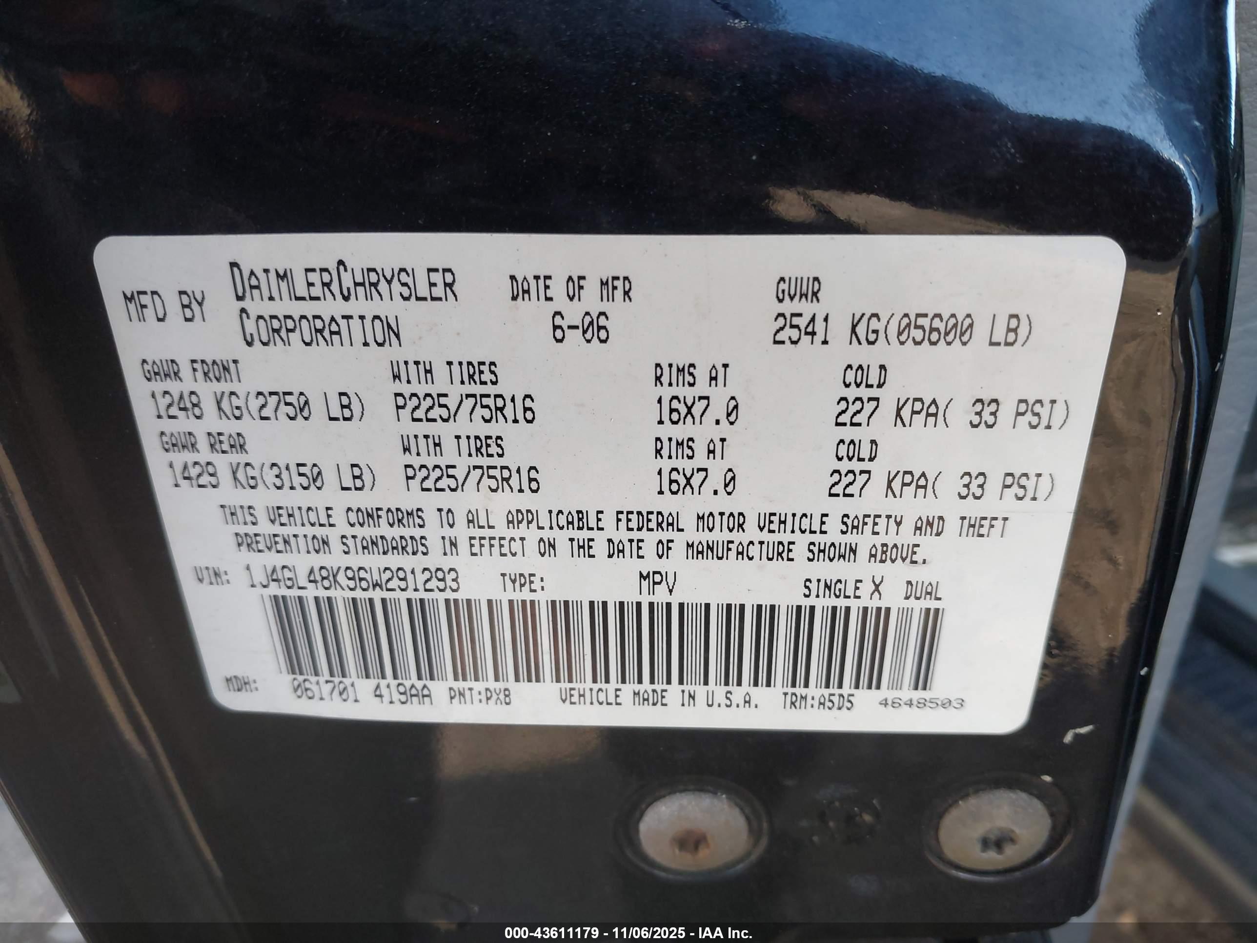 JEEP LIBERTY image 9