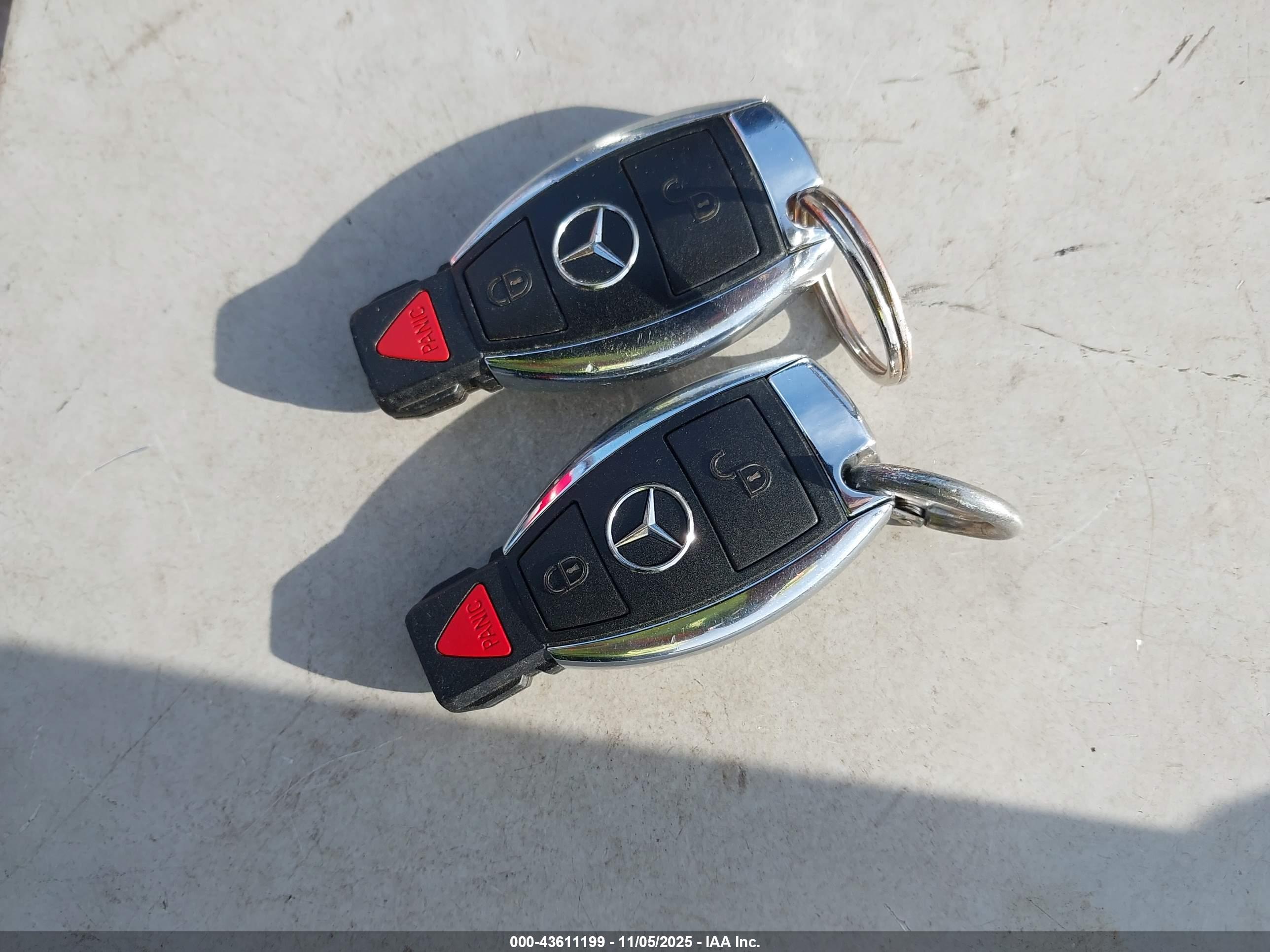 MERCEDES-BENZ GLK image 11