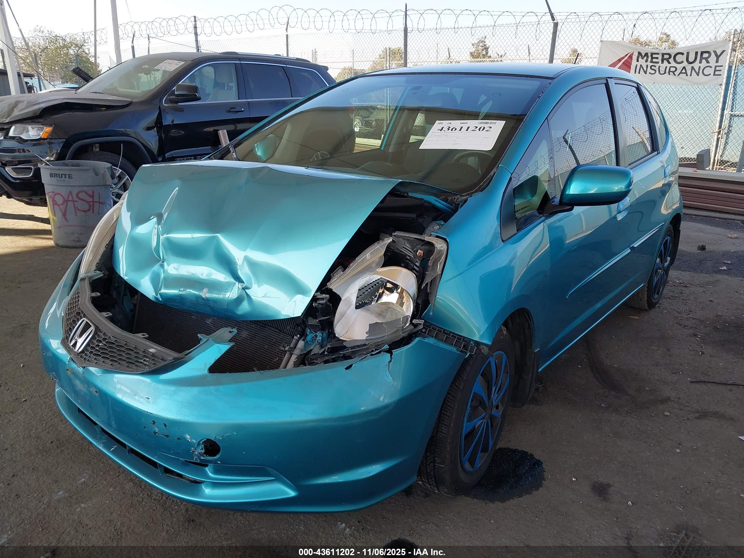 HONDA FIT image 2