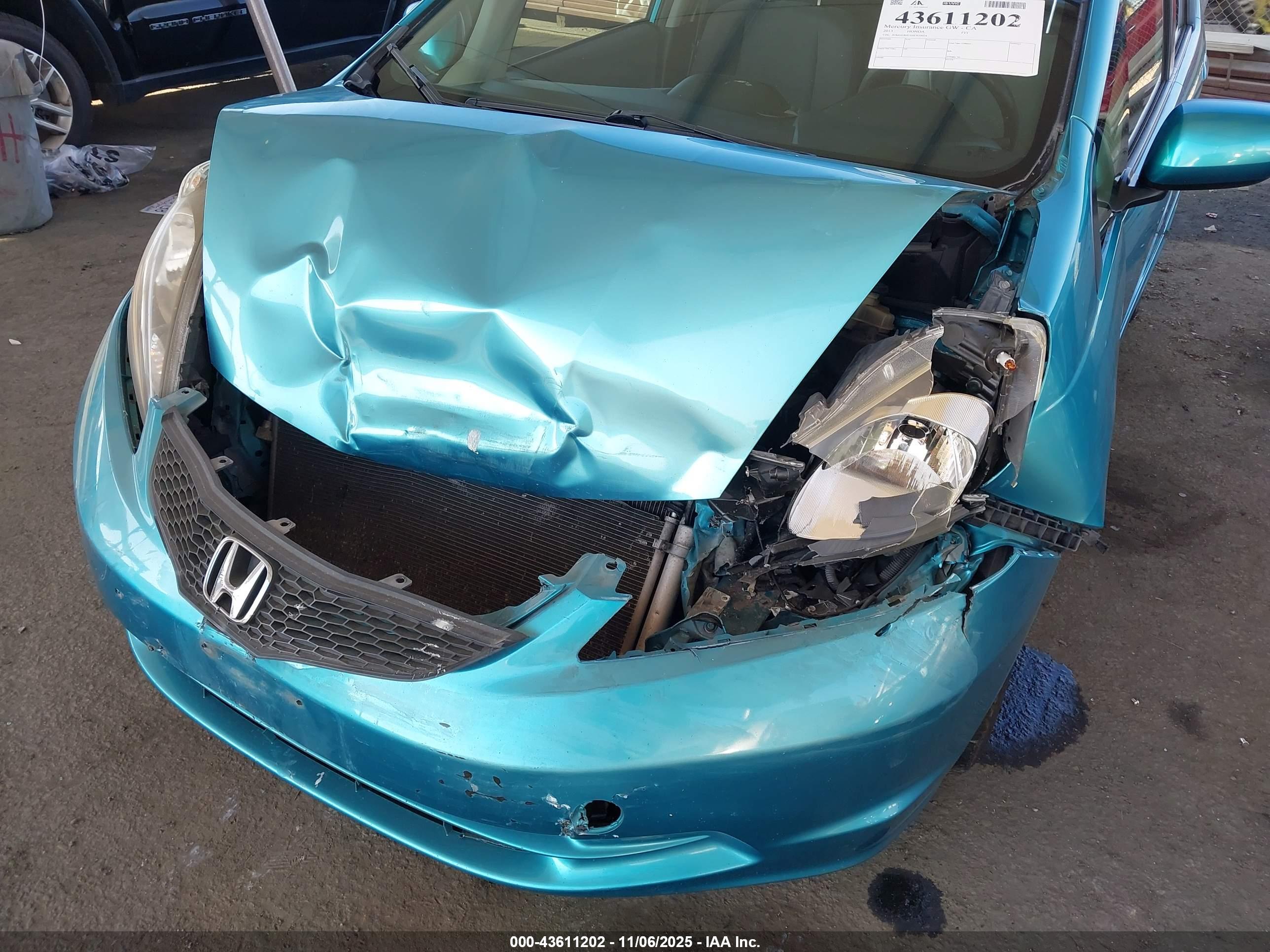 HONDA FIT image 6