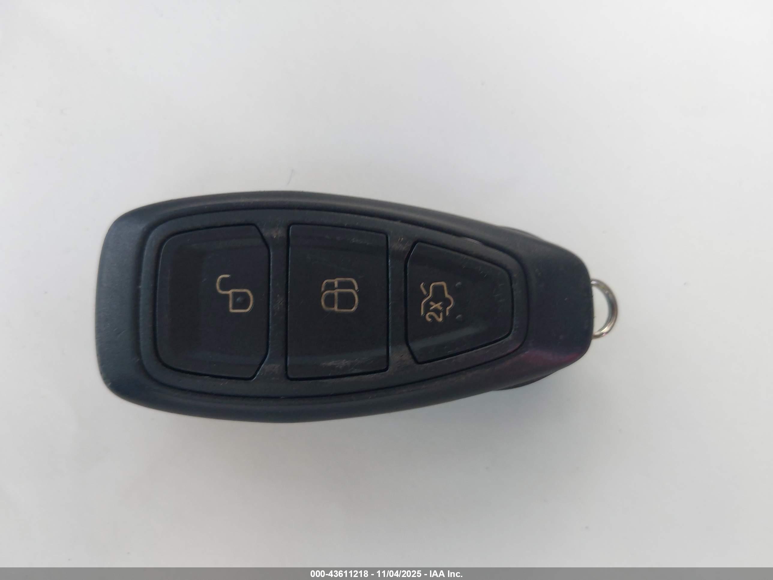 FORD C-MAX image 11