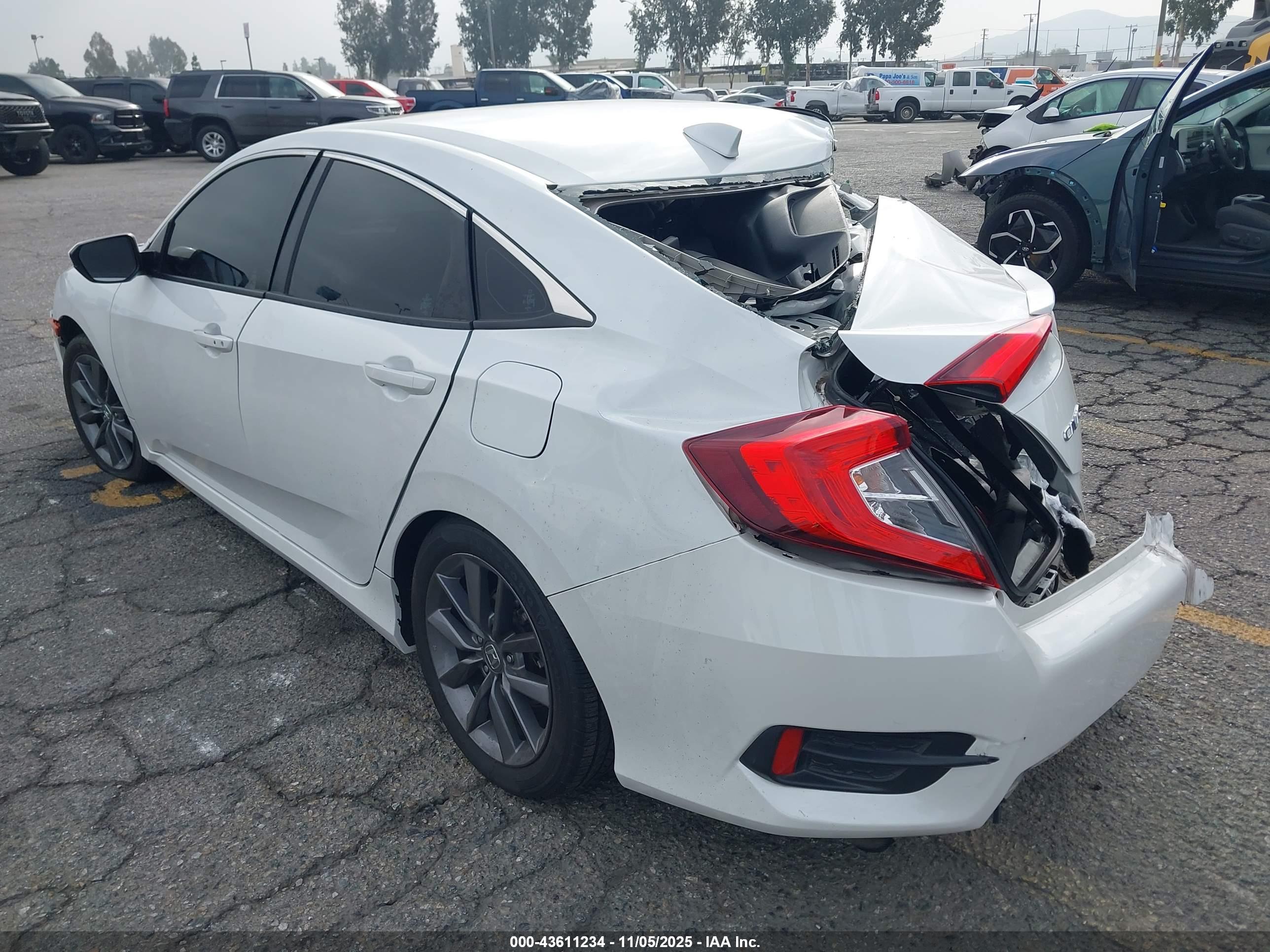 HONDA CIVIC image 3
