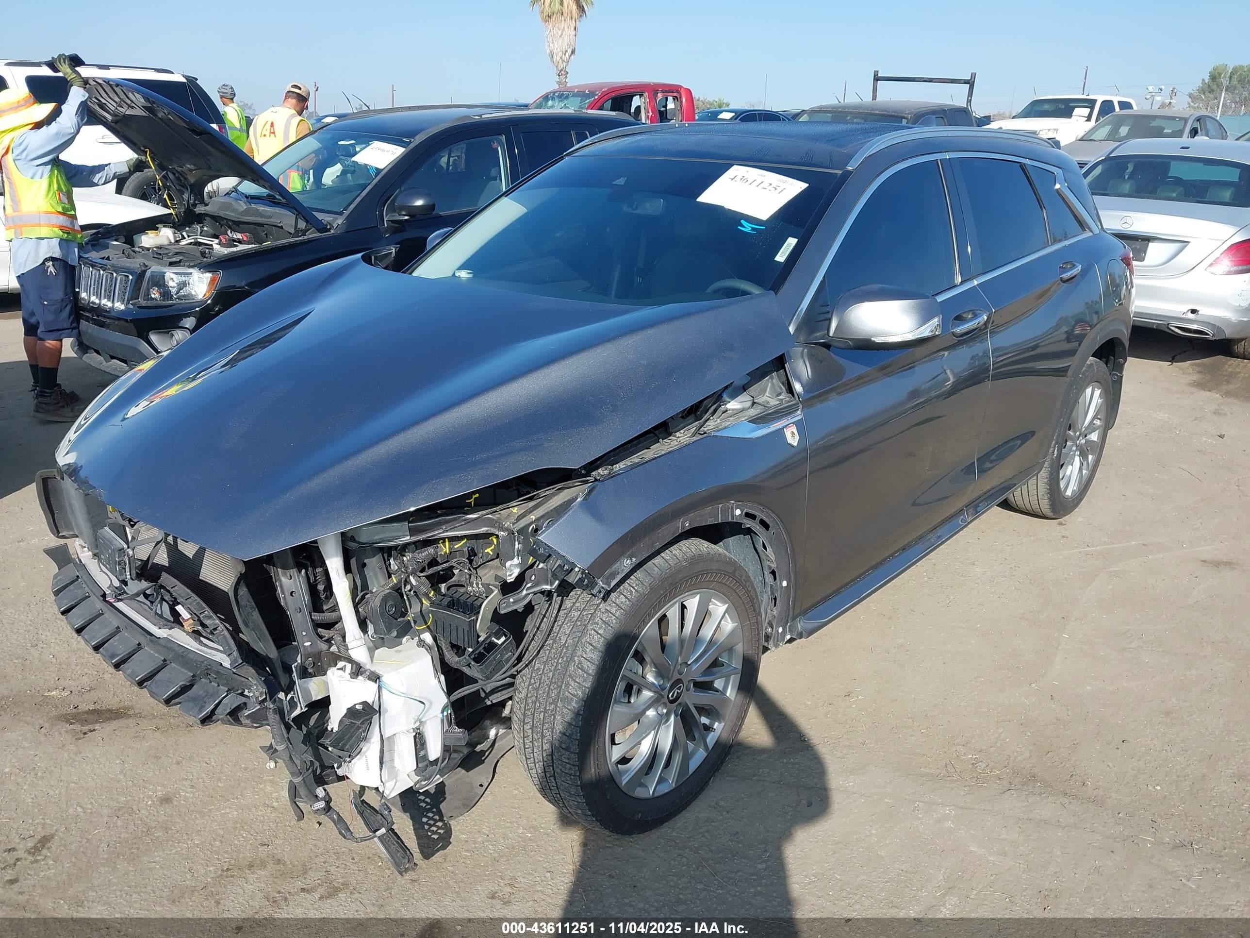 INFINITI QX50 image 2