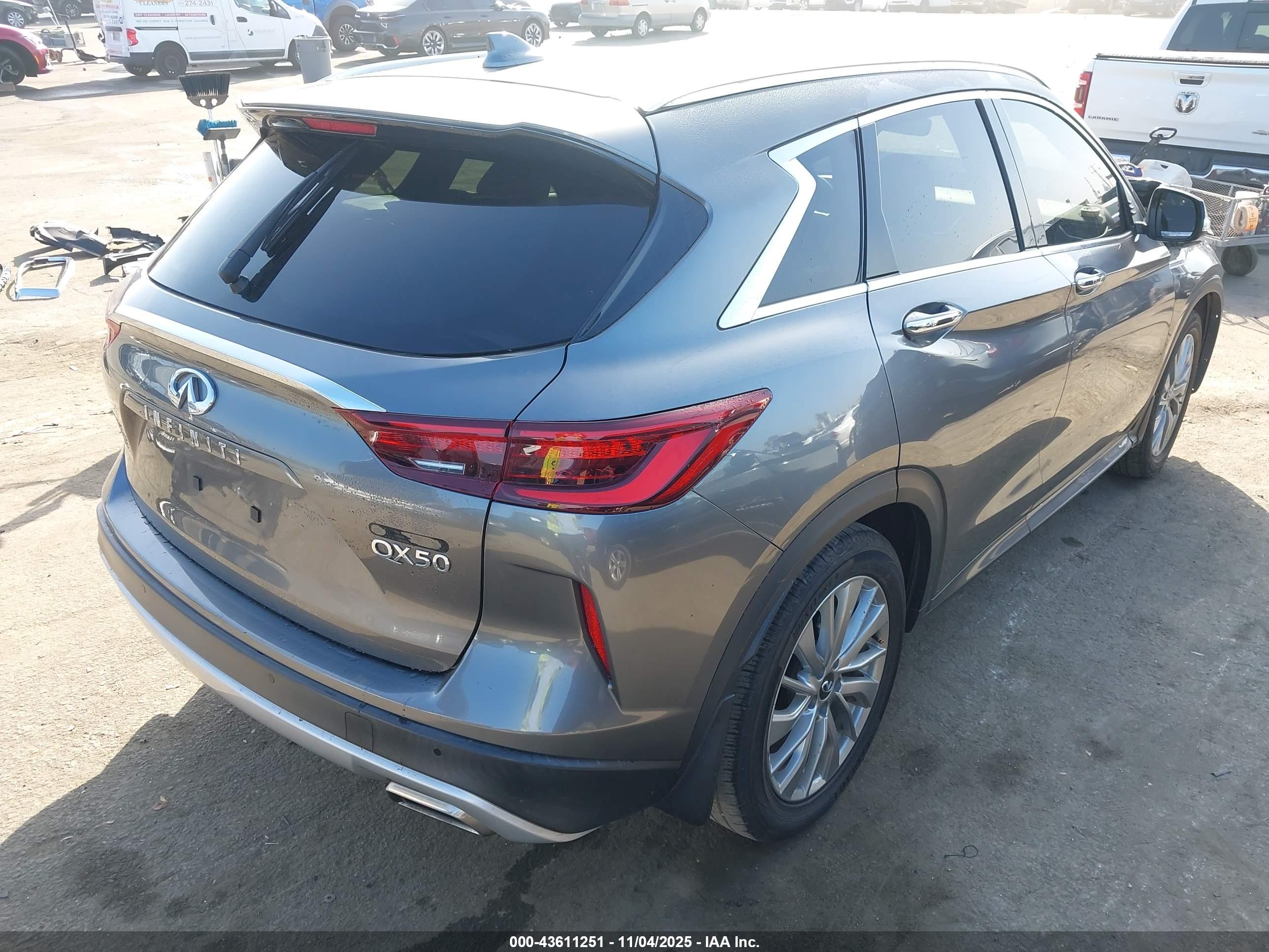 INFINITI QX50 image 4