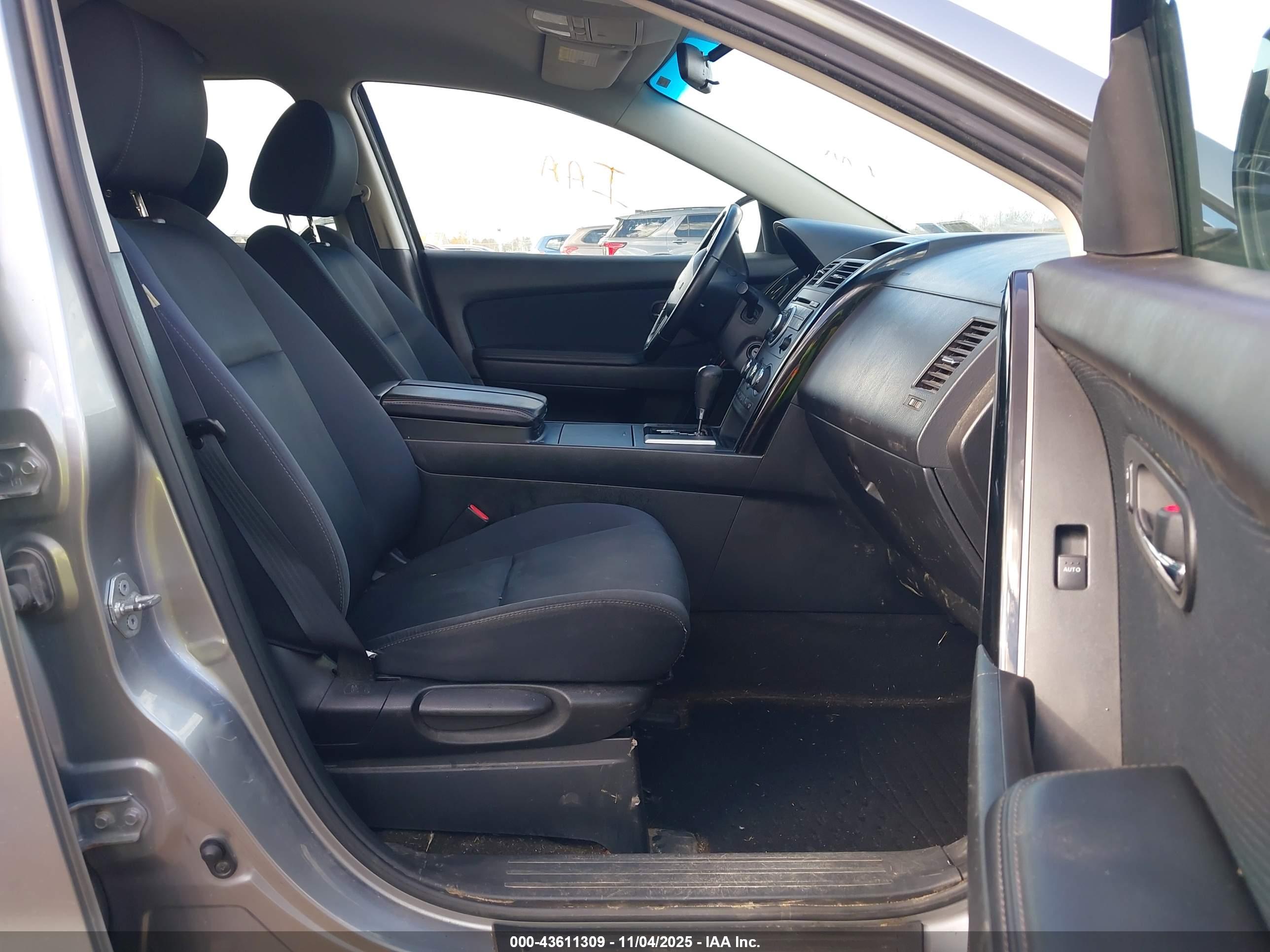 MAZDA CX-9 image 5