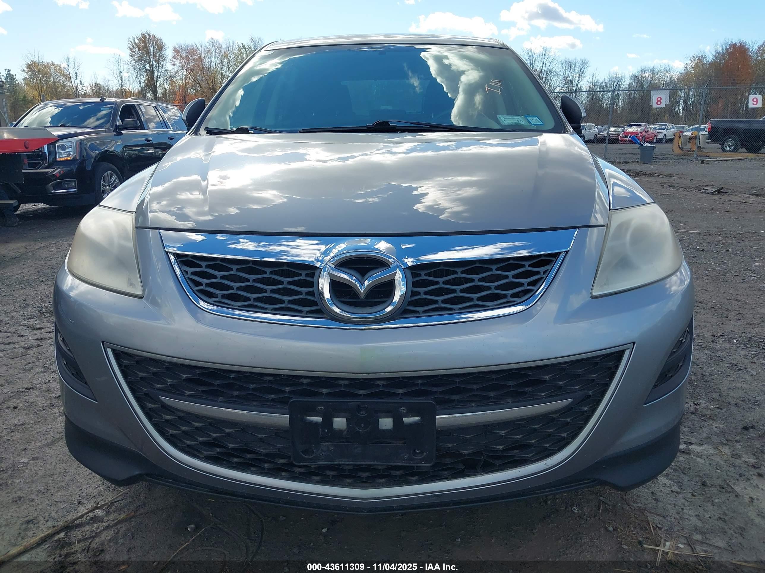 MAZDA CX-9 image 6