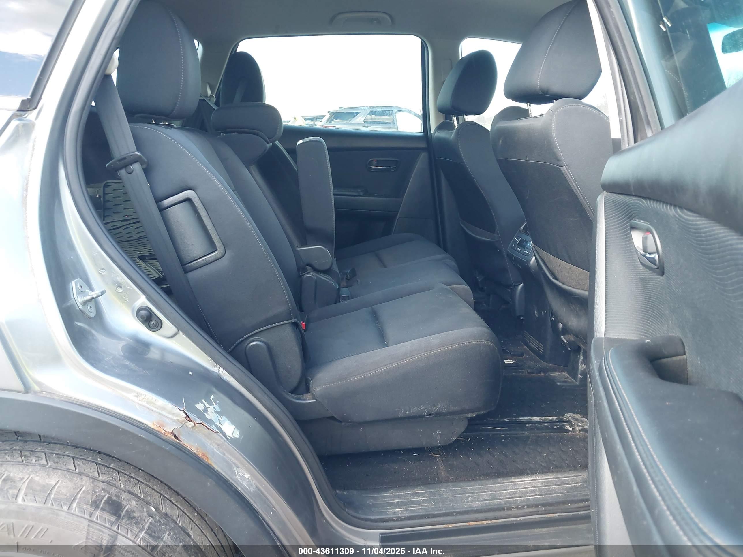 MAZDA CX-9 image 8