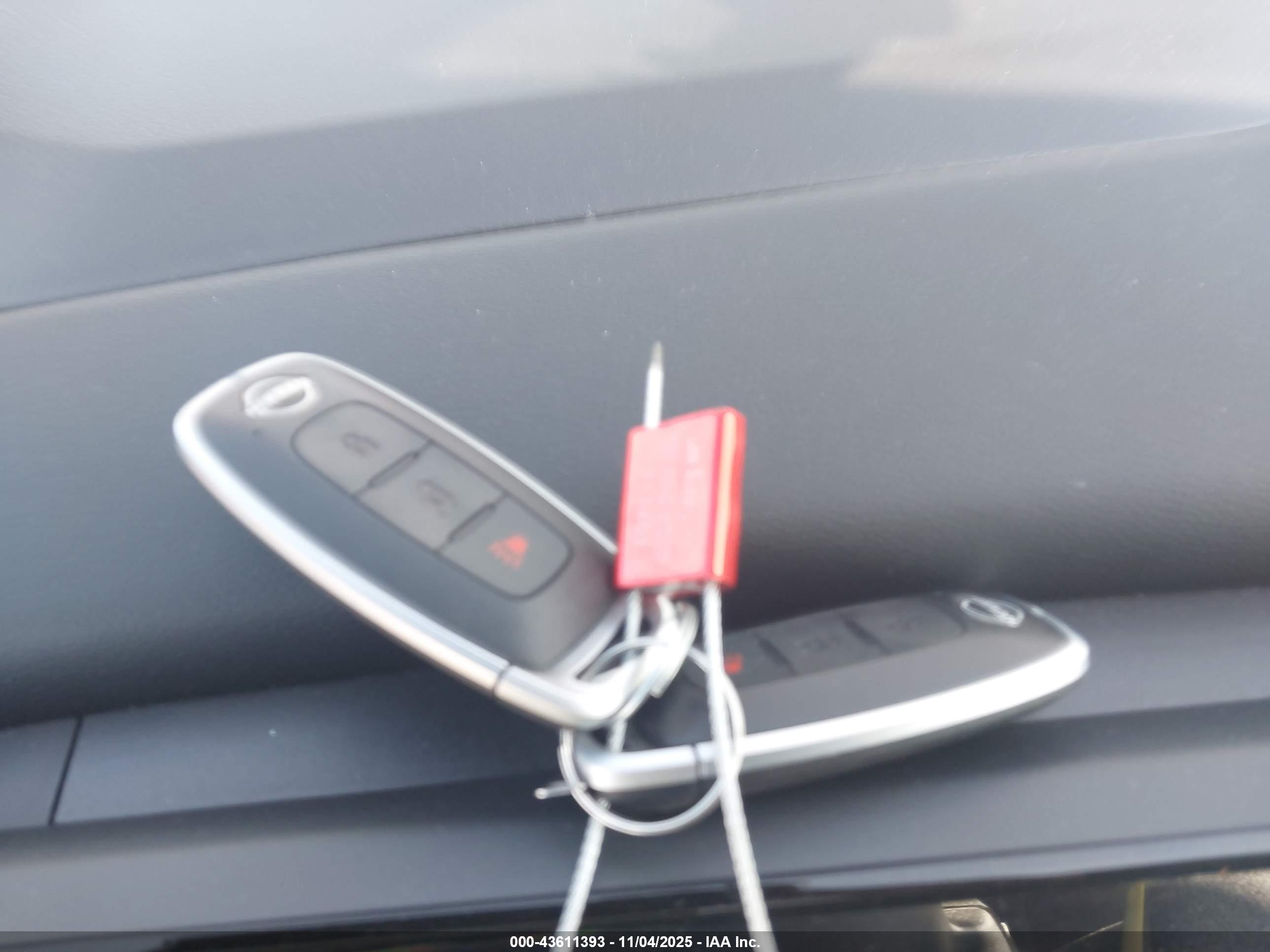 NISSAN KICKS image 11