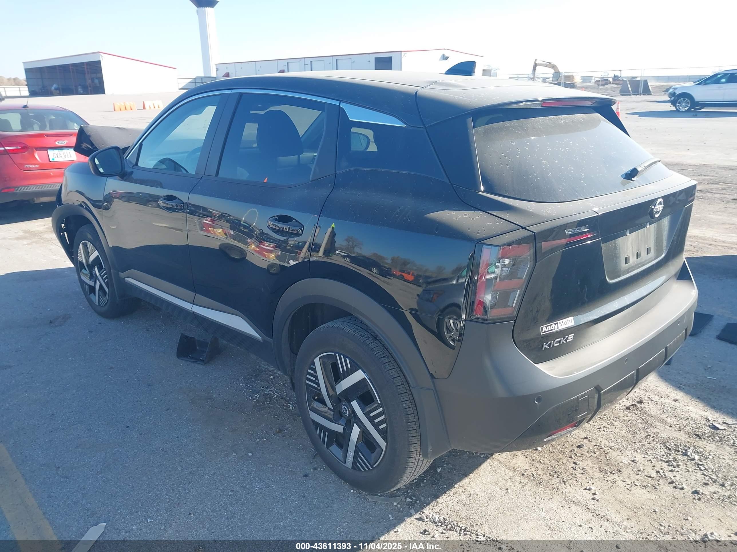 NISSAN KICKS image 3