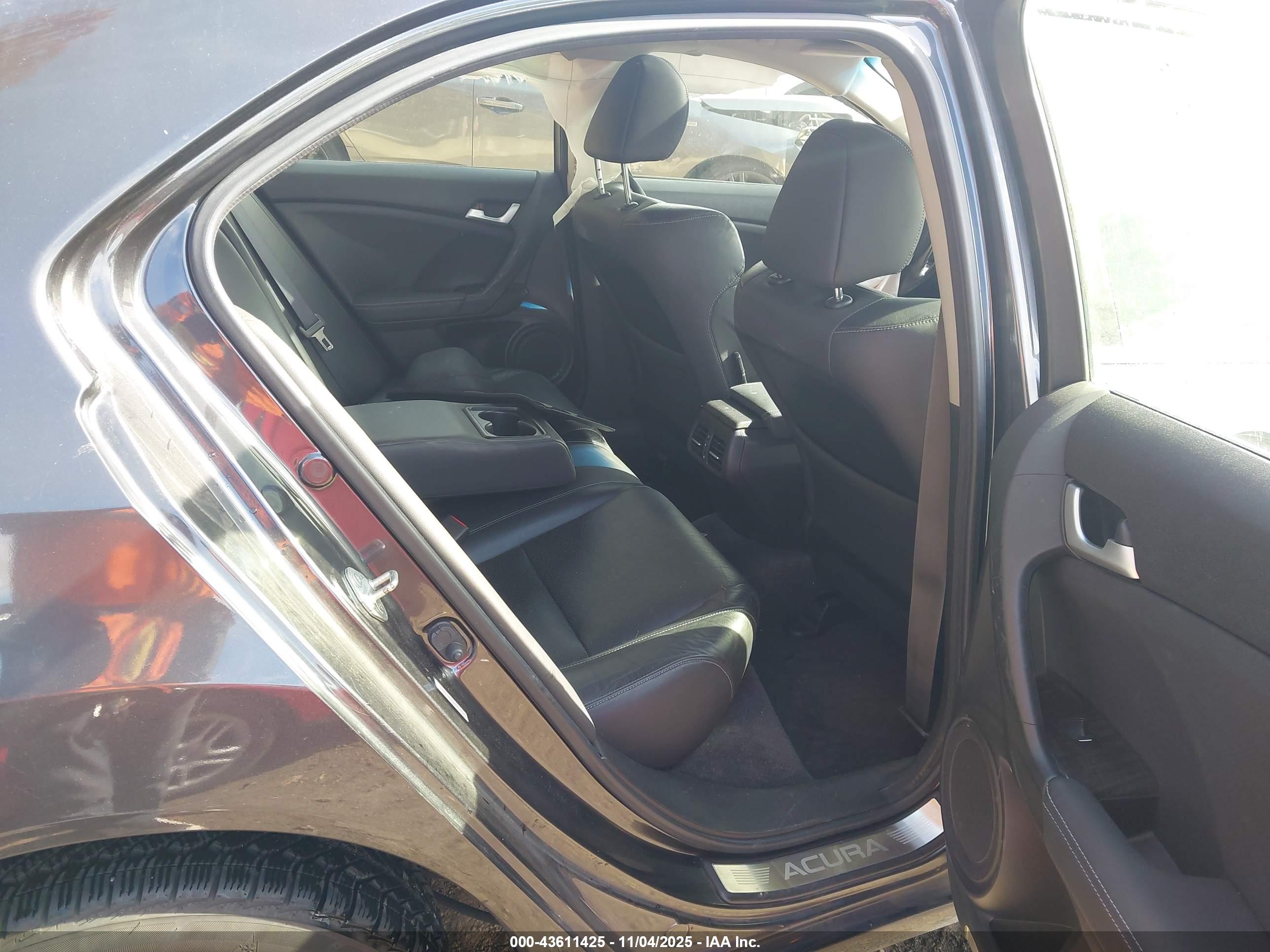 ACURA TSX image 8