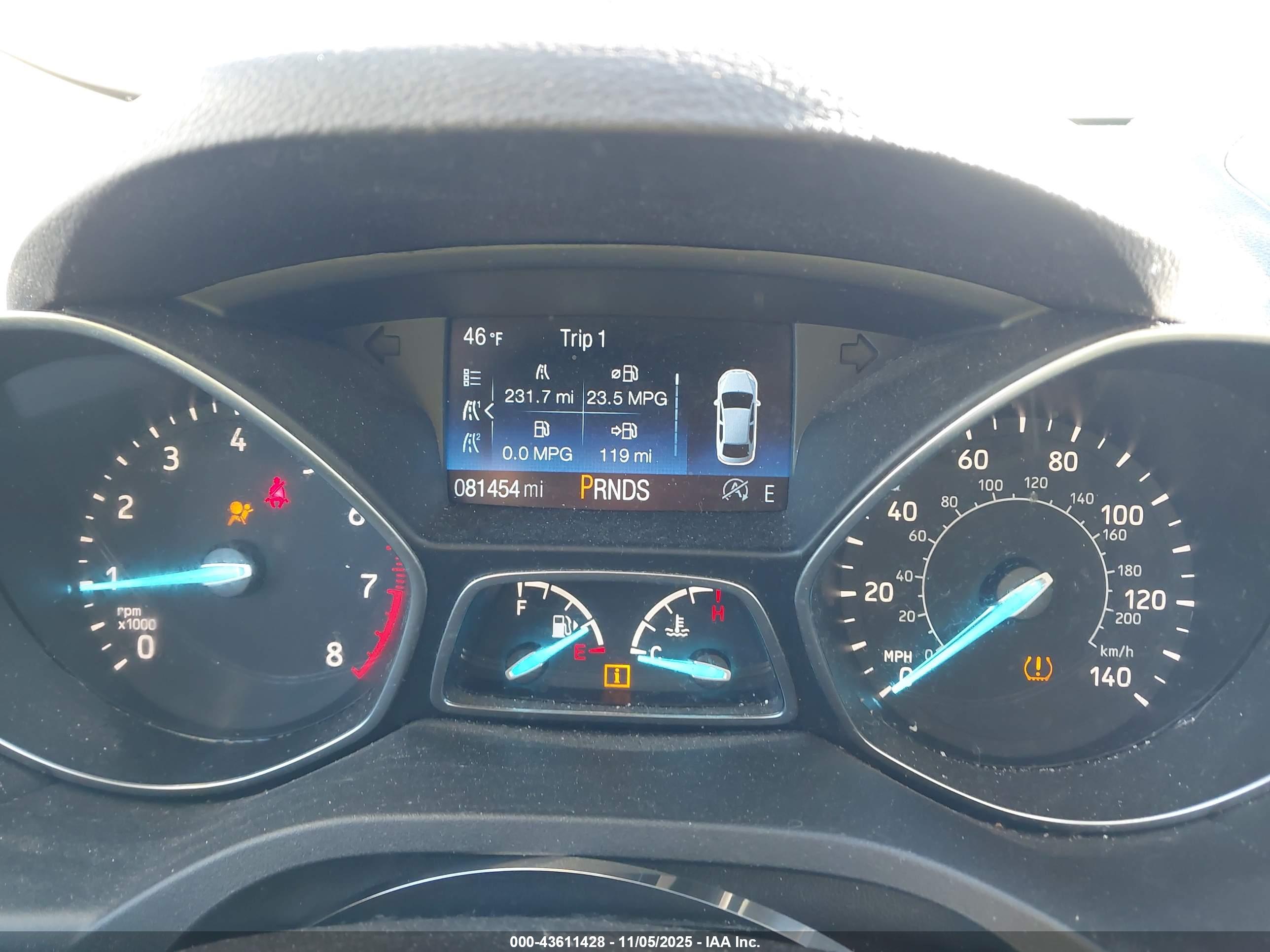 FORD ESCAPE image 7