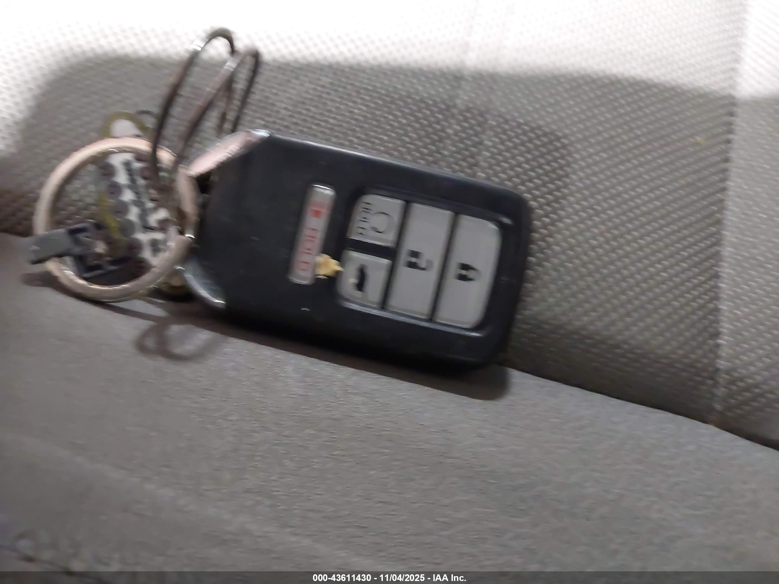 HONDA CR-V image 11
