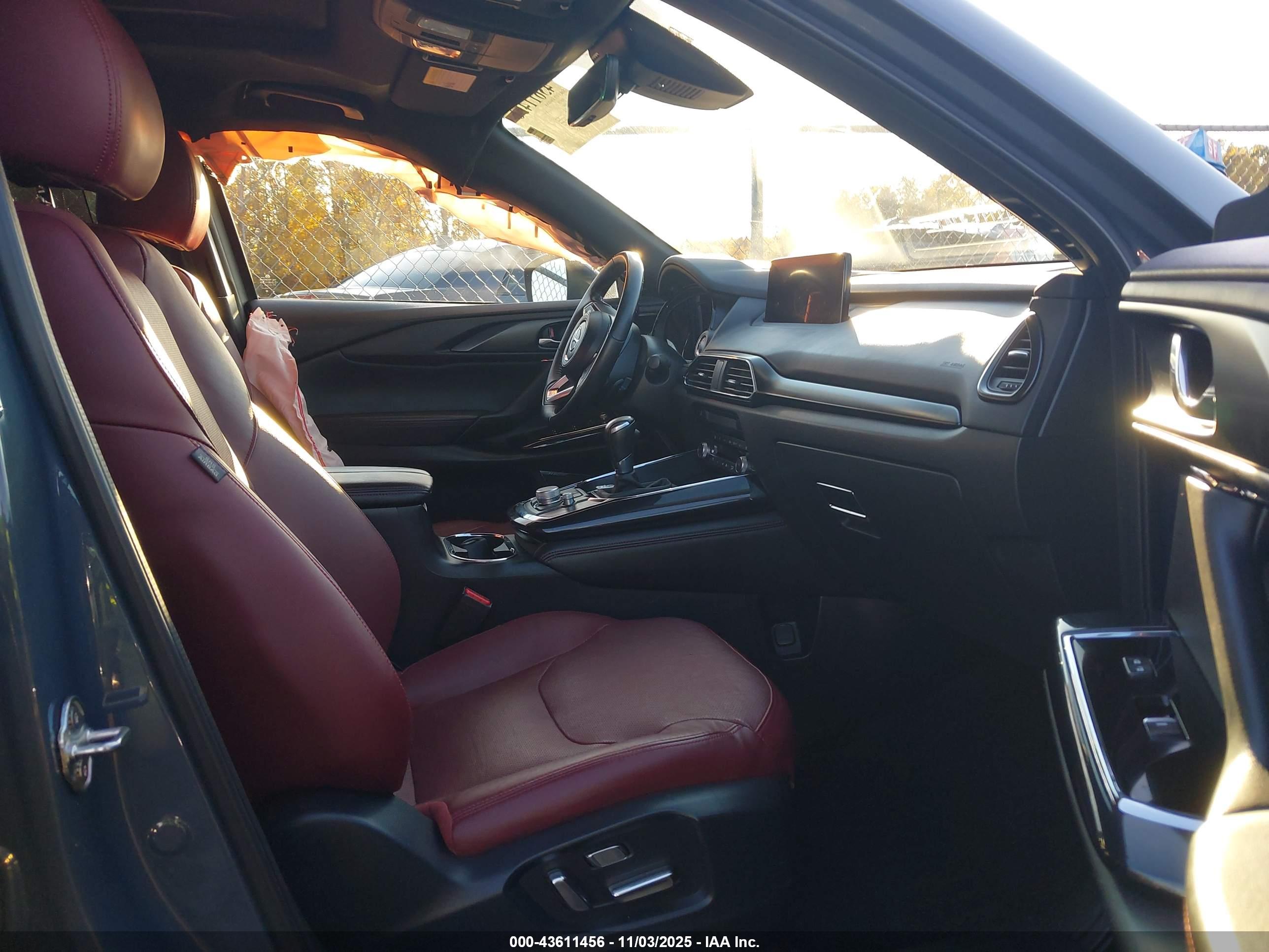 MAZDA CX-9 image 5